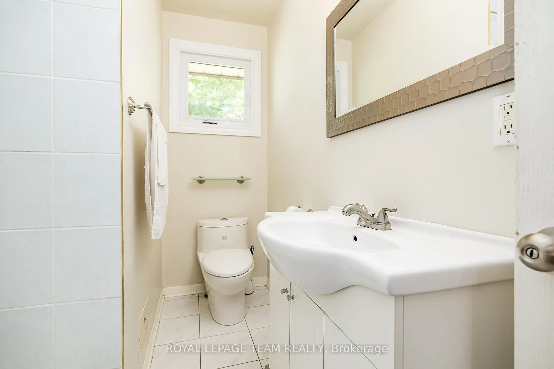 Photo 16 of 2740 Moncton Road, Ottawa, Queensway Terrace North — HOMEH