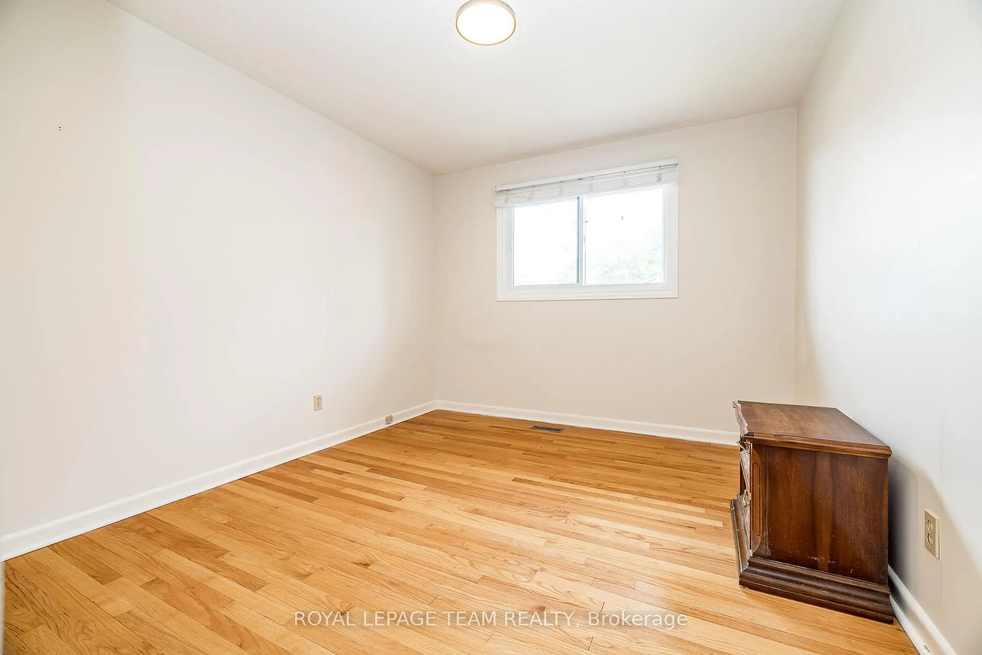 Photo 18 of 2740 Moncton Road, Ottawa, Queensway Terrace North — HOMEH