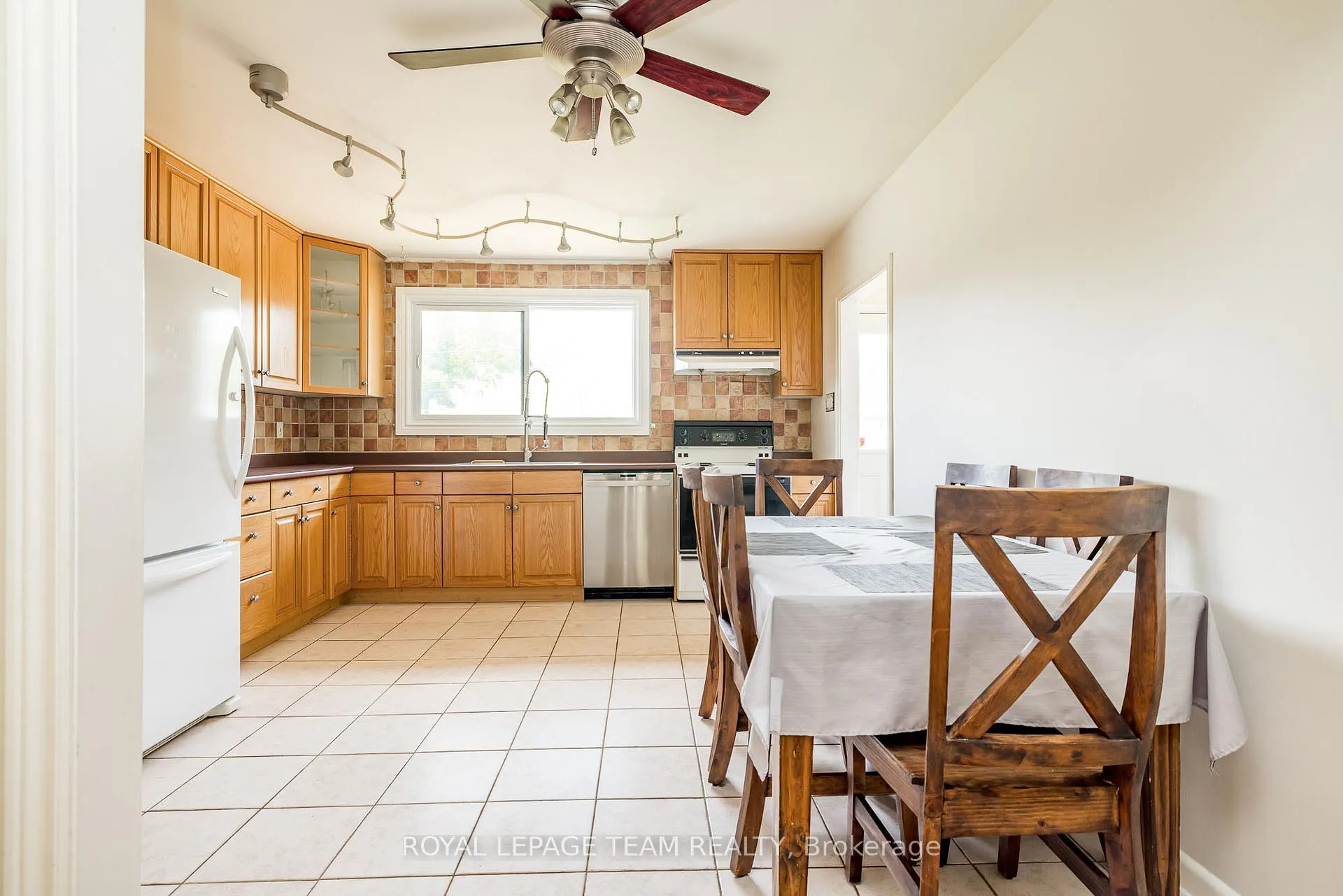 Photo 32 of 2740 Moncton Road, Ottawa, Queensway Terrace North — HOMEH