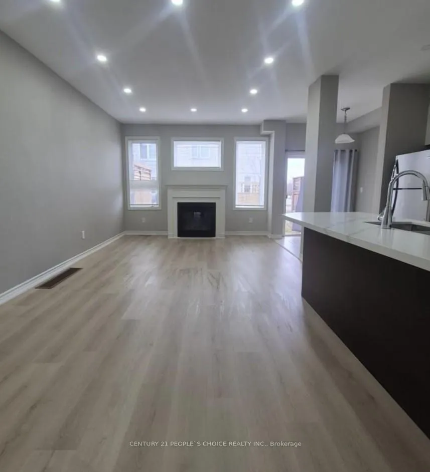 Photo 13 of 5 Gregory Avenue, Collingwood — HOMEH