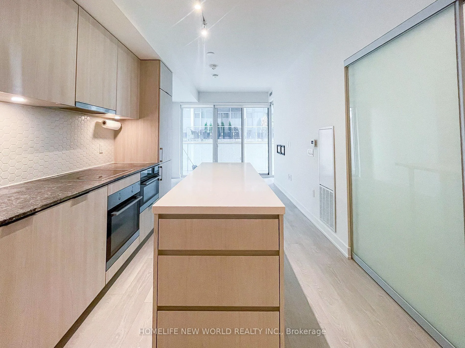 Photo 4 of Unit 309, 15 Queens Quay E, Toronto, Waterfront Communities — HOMEH