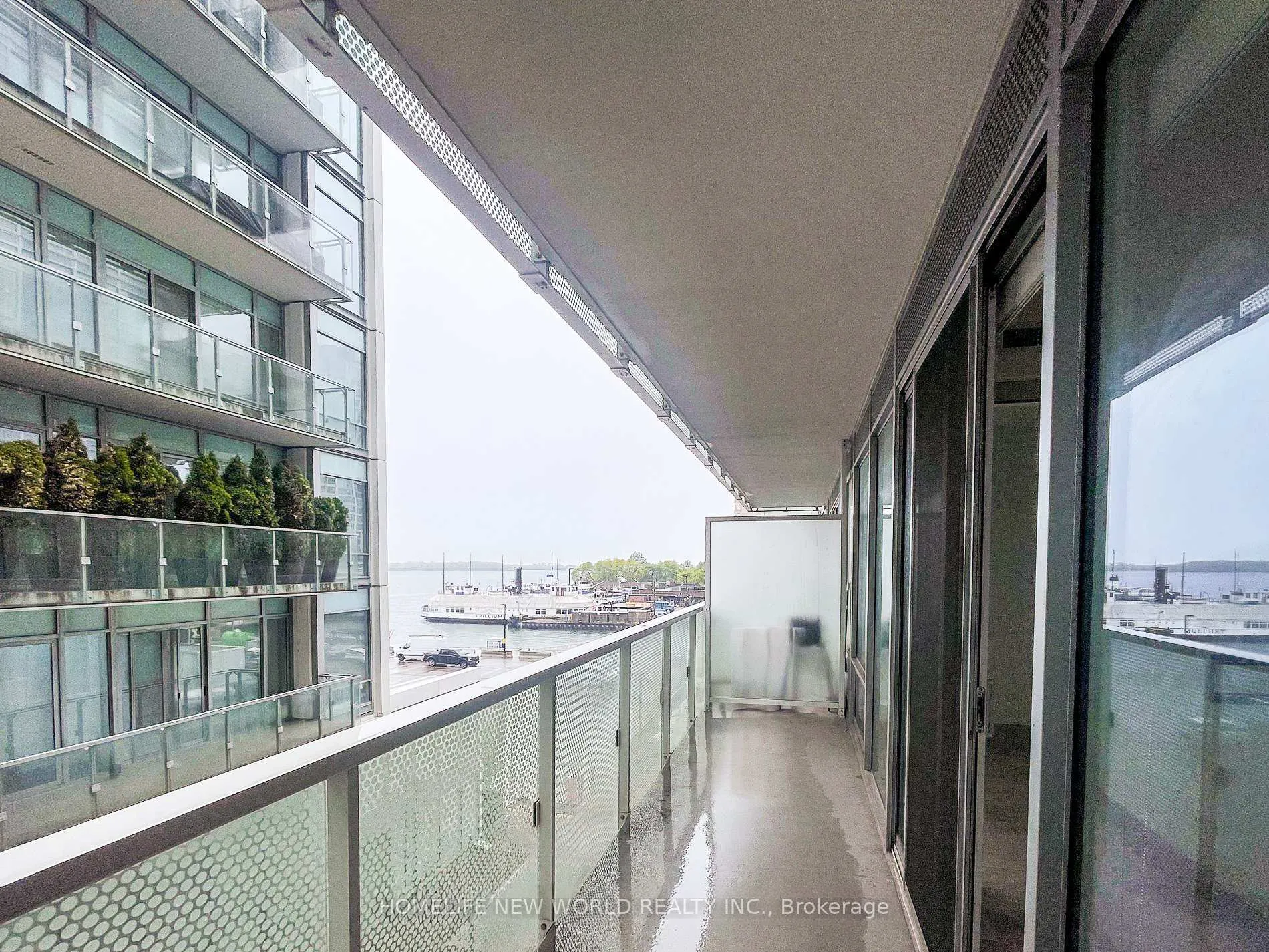 Photo 19 of Unit 309, 15 Queens Quay E, Toronto, Waterfront Communities — HOMEH