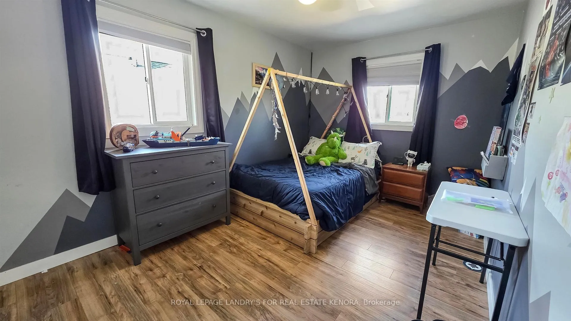 Photo 5 of 912 Ninth Street, Kenora, Evergreen — HOMEH