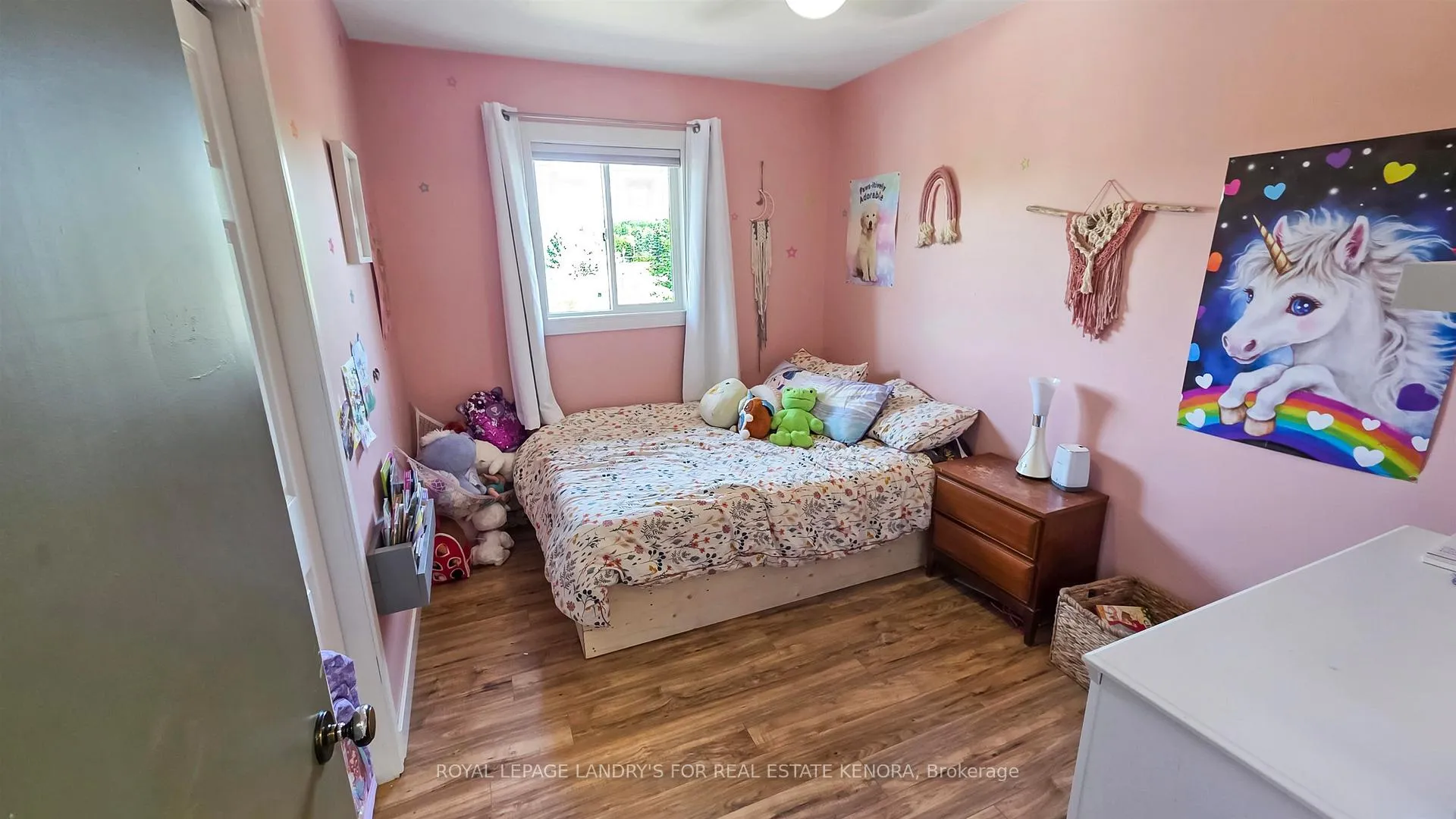Photo 6 of 912 Ninth Street, Kenora, Evergreen — HOMEH