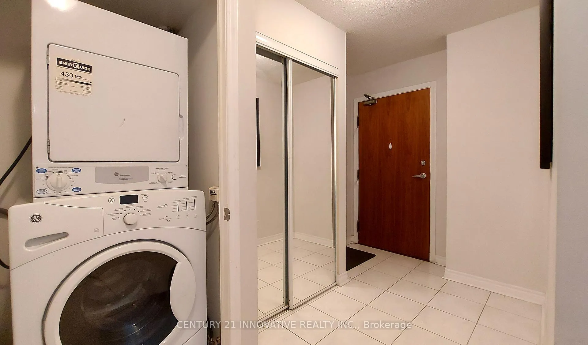 Photo 6 of Unit 1012, 33 Elm Drive, Mississauga, City Centre — HOMEH