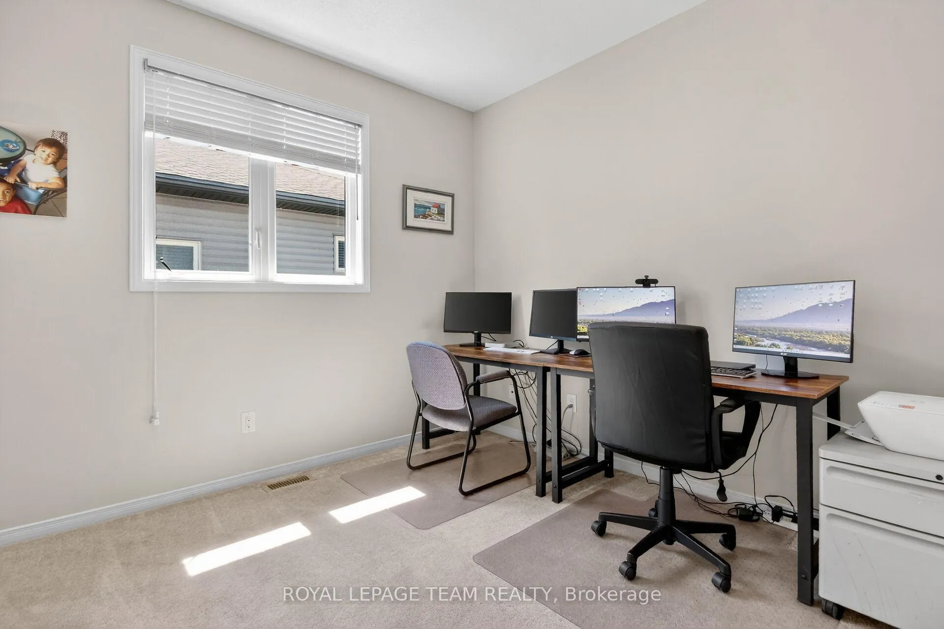 Photo 8 of 233 Edey Street, Arnprior, Arnprior — HOMEH