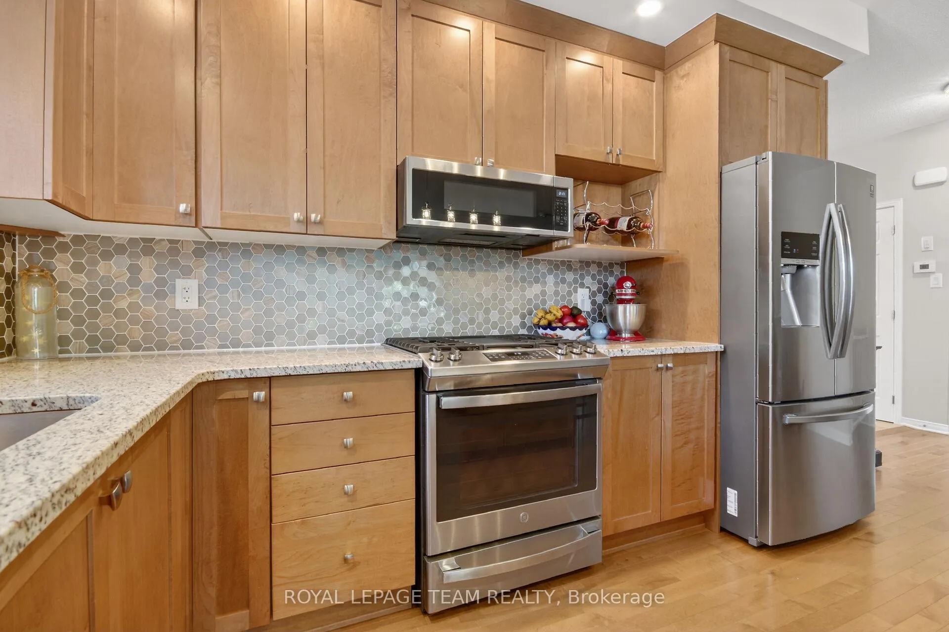 Photo 15 of 233 Edey Street, Arnprior, Arnprior — HOMEH
