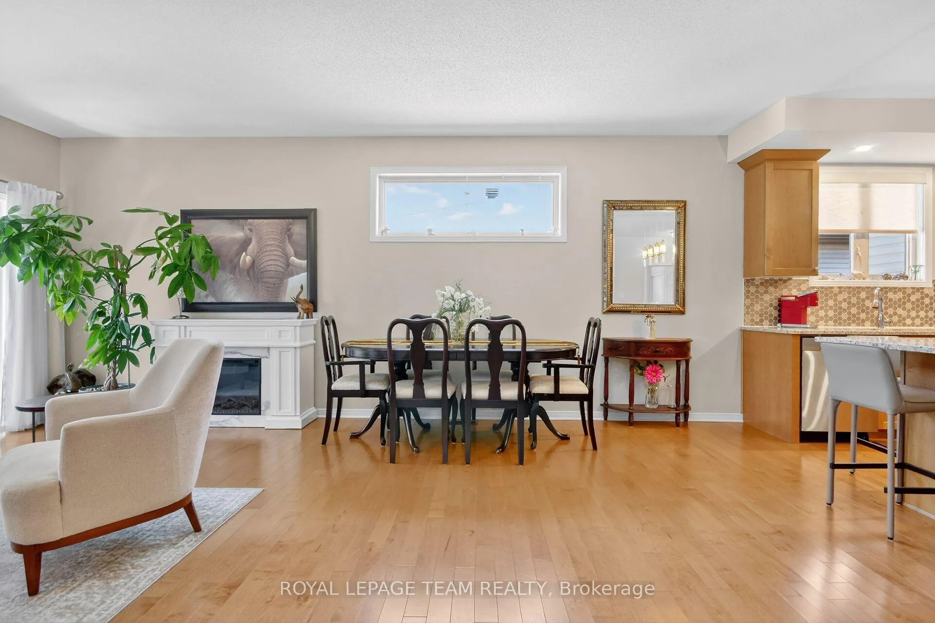 Photo 16 of 233 Edey Street, Arnprior, Arnprior — HOMEH
