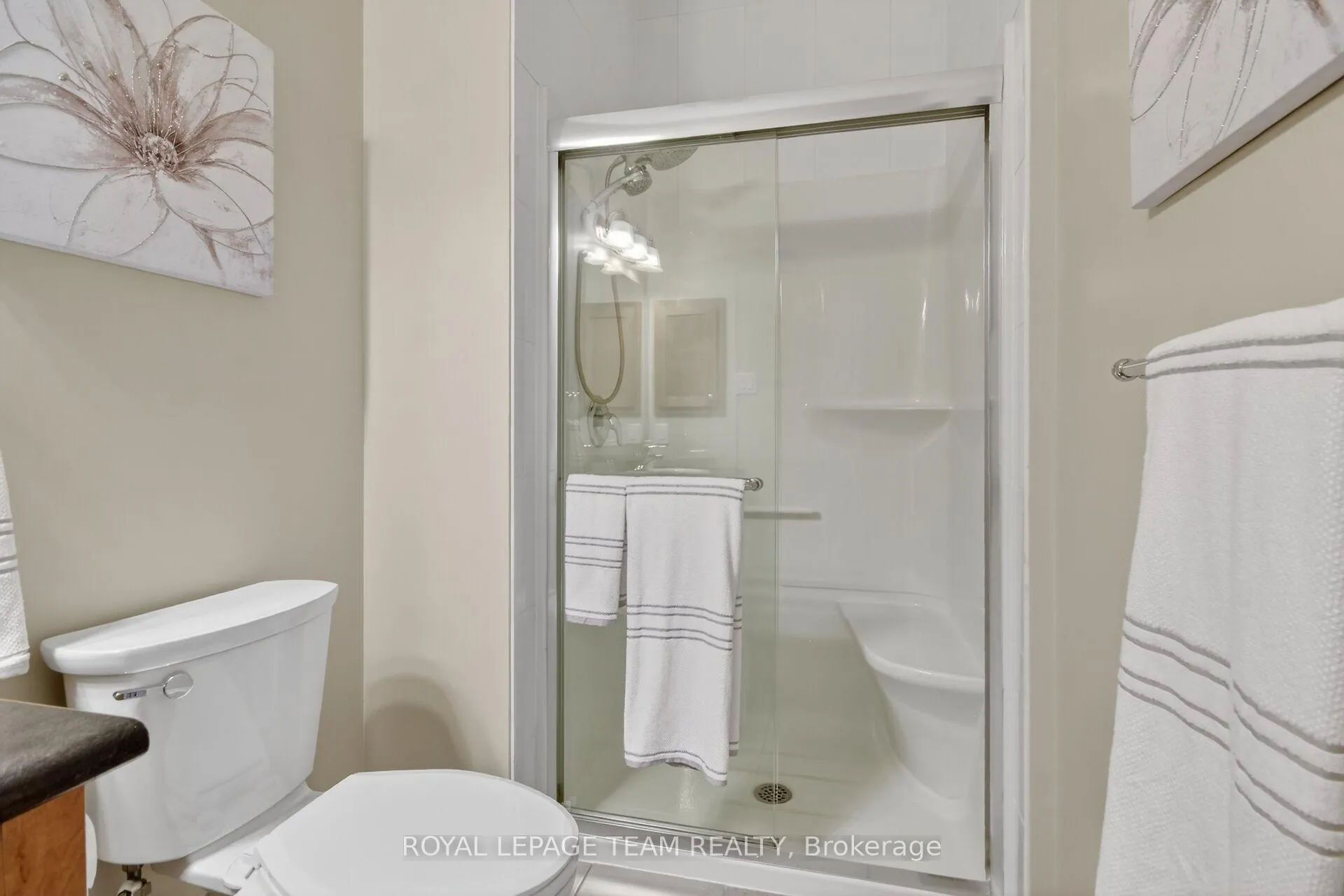 Photo 27 of 233 Edey Street, Arnprior, Arnprior — HOMEH