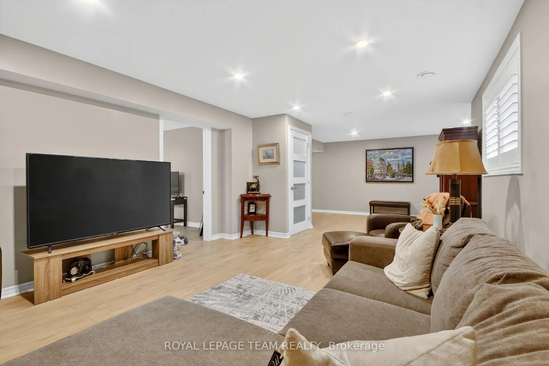 Photo 29 of 233 Edey Street, Arnprior, Arnprior — HOMEH