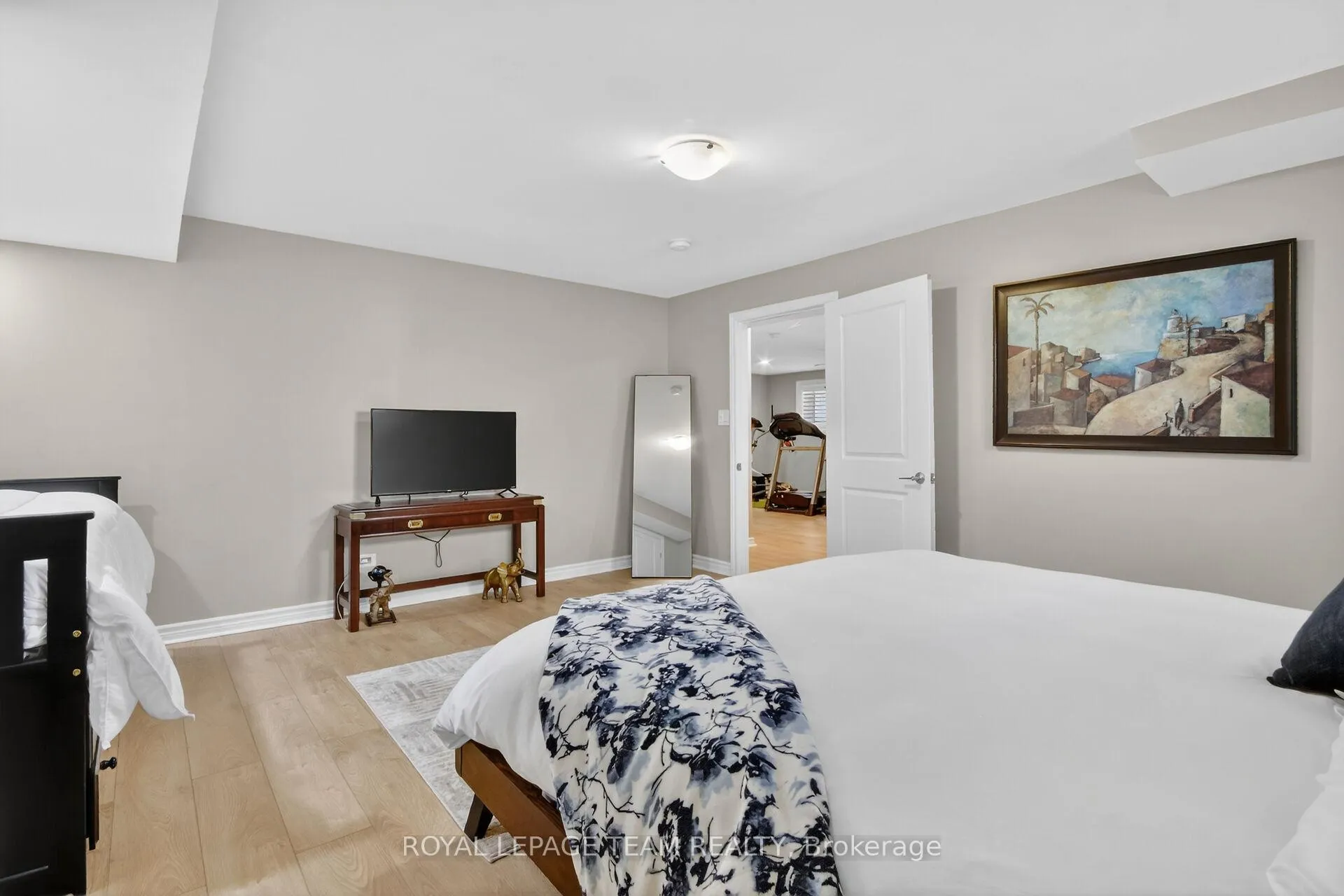 Photo 32 of 233 Edey Street, Arnprior, Arnprior — HOMEH