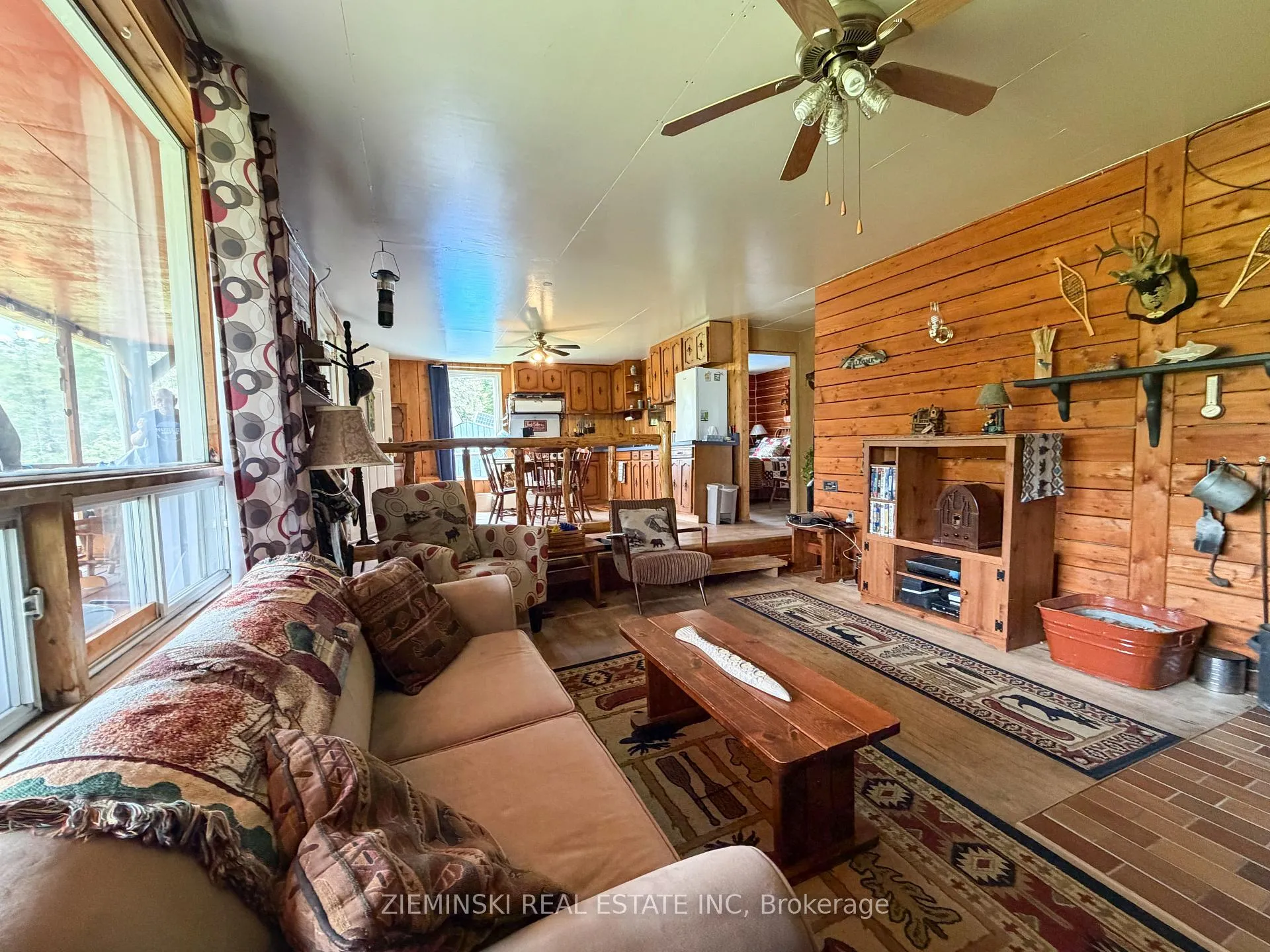 Photo 5 of 22 Rapids Avenue, Cochrane — HOMEH