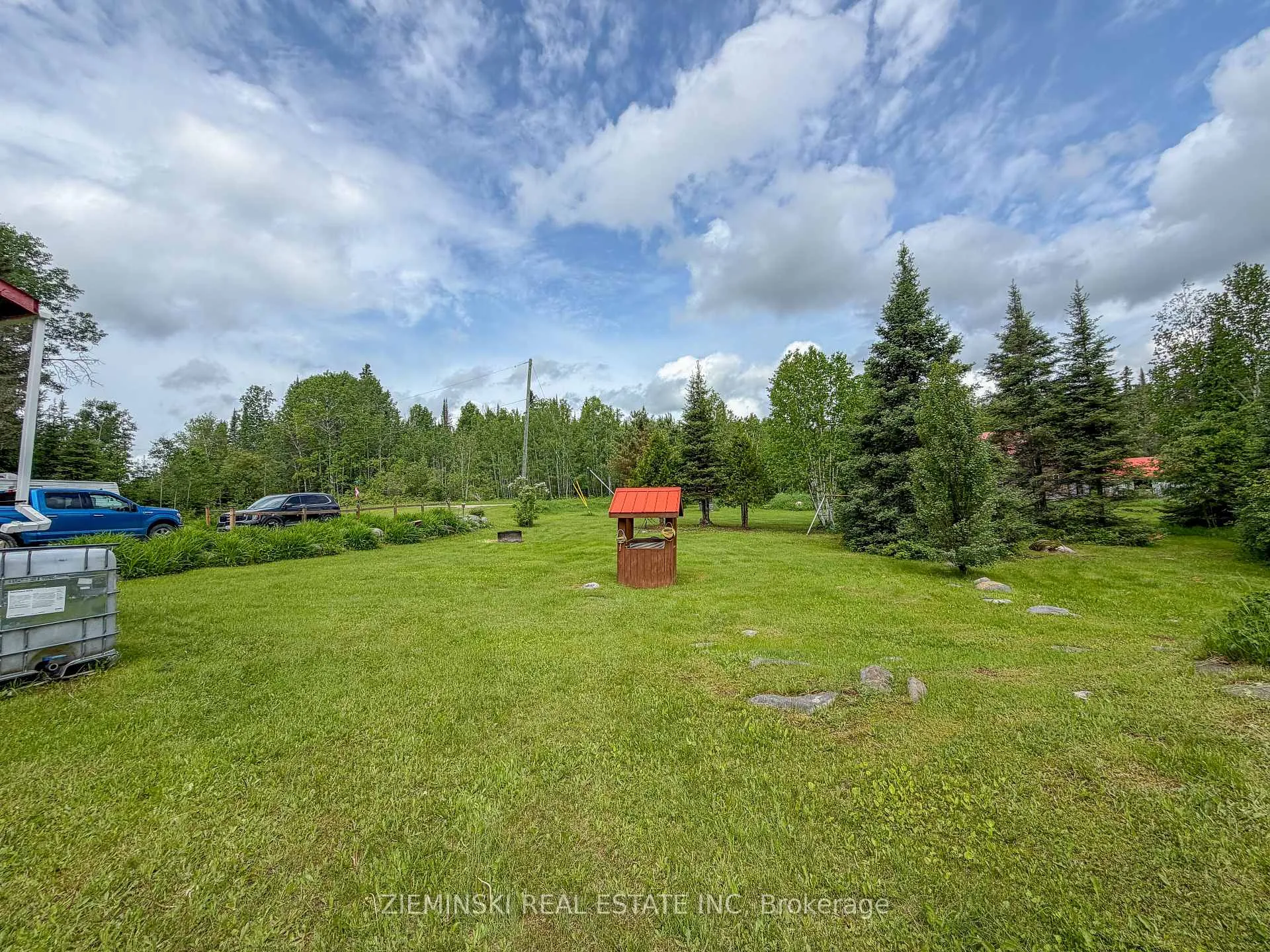 Photo 17 of 22 Rapids Avenue, Cochrane — HOMEH