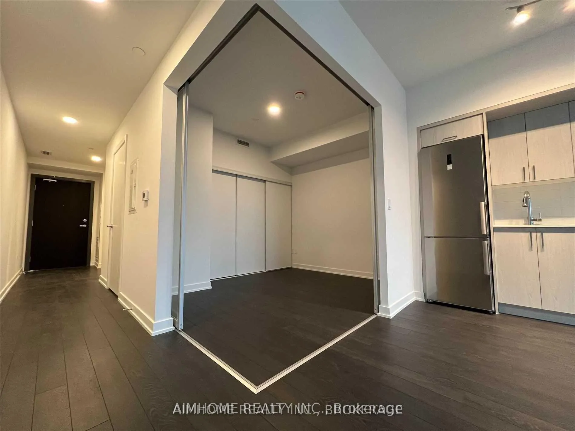 Photo 7 of Unit 603, 1 Cardiff Road, Toronto, Mount Pleasant East — HOMEH