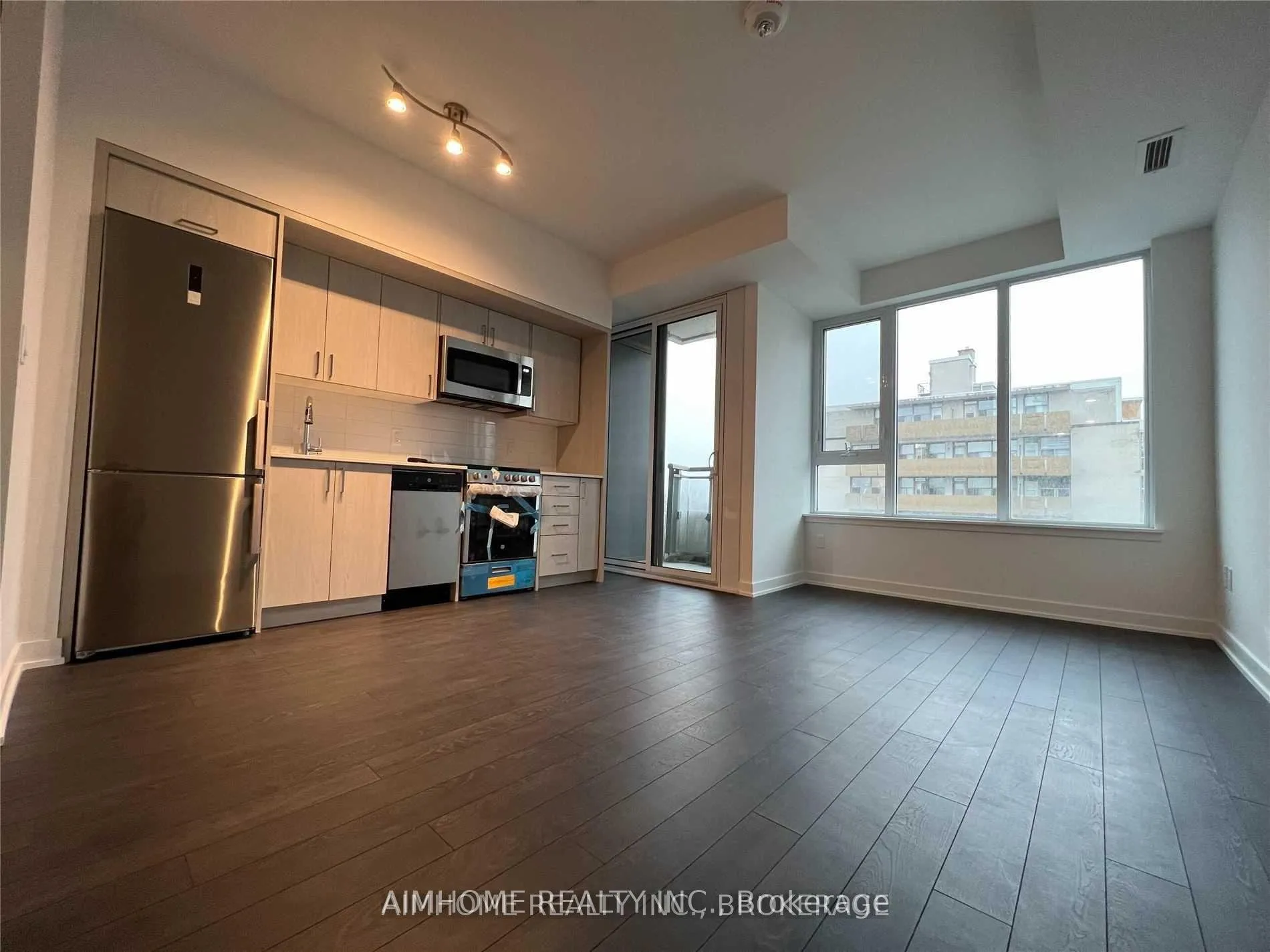 Photo 8 of Unit 603, 1 Cardiff Road, Toronto, Mount Pleasant East — HOMEH