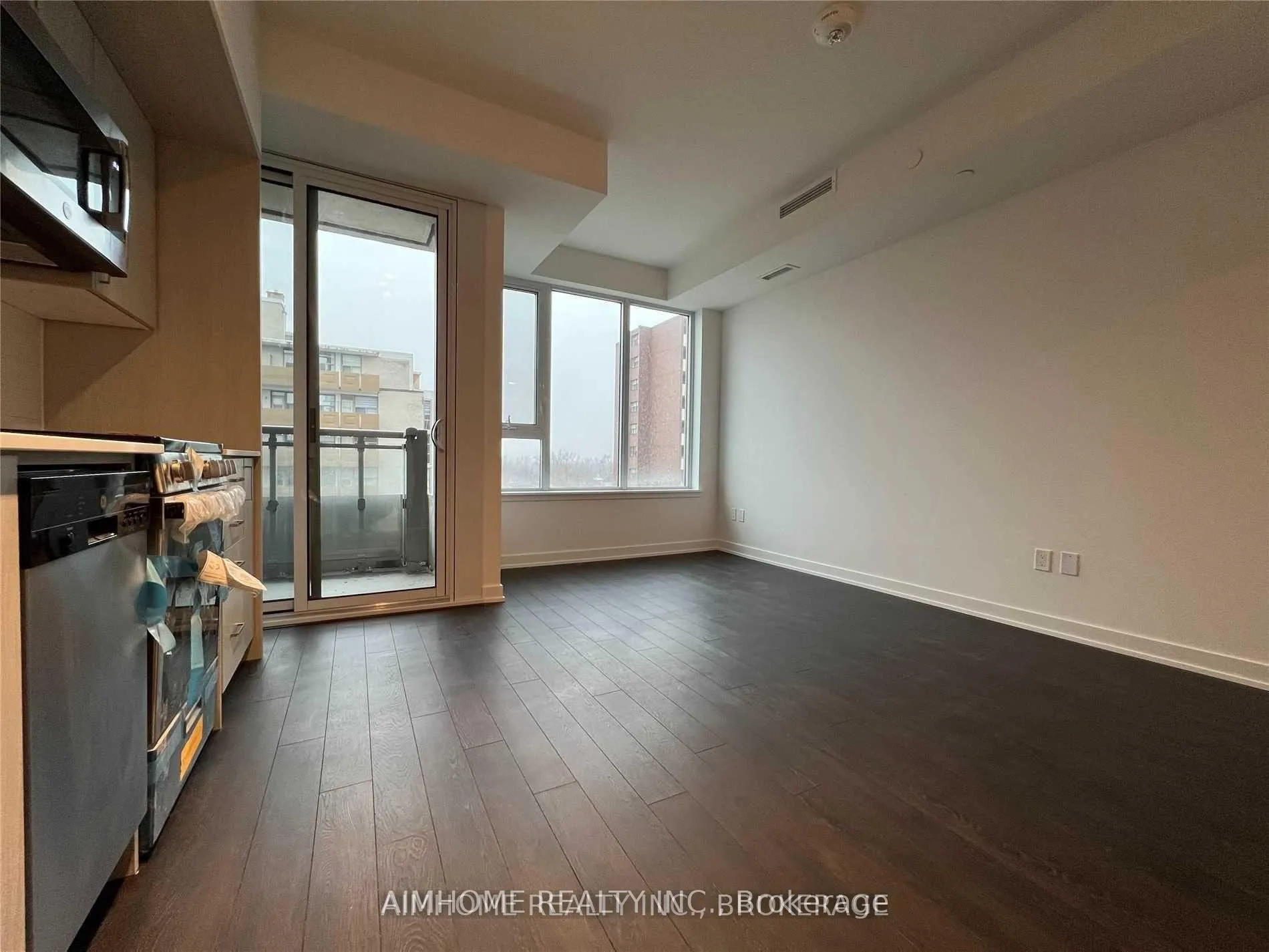 Photo 9 of Unit 603, 1 Cardiff Road, Toronto, Mount Pleasant East — HOMEH