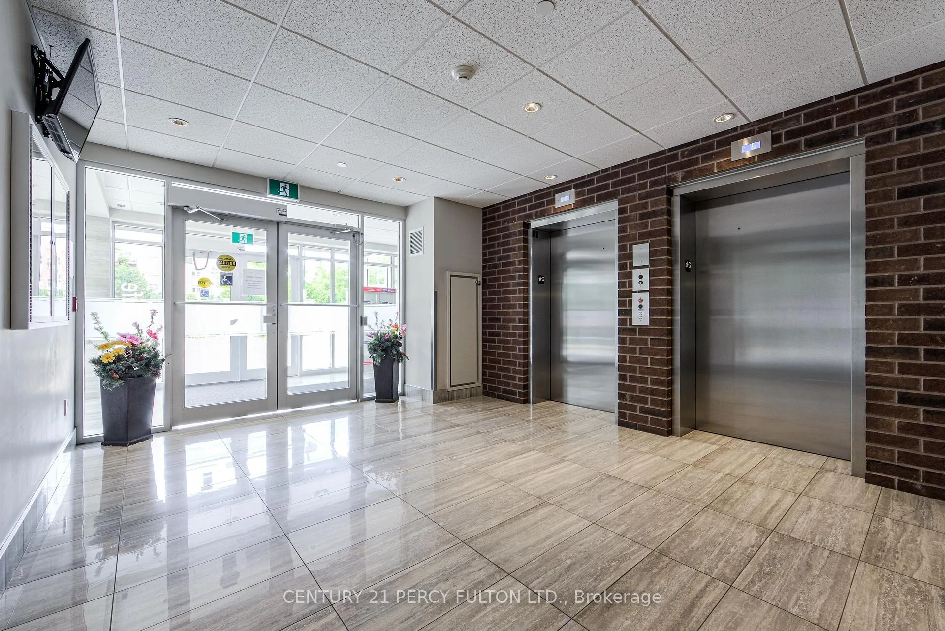 Photo 8 of Unit 8, 7768 Kennedy Road, Markham, Milliken Mills West — HOMEH
