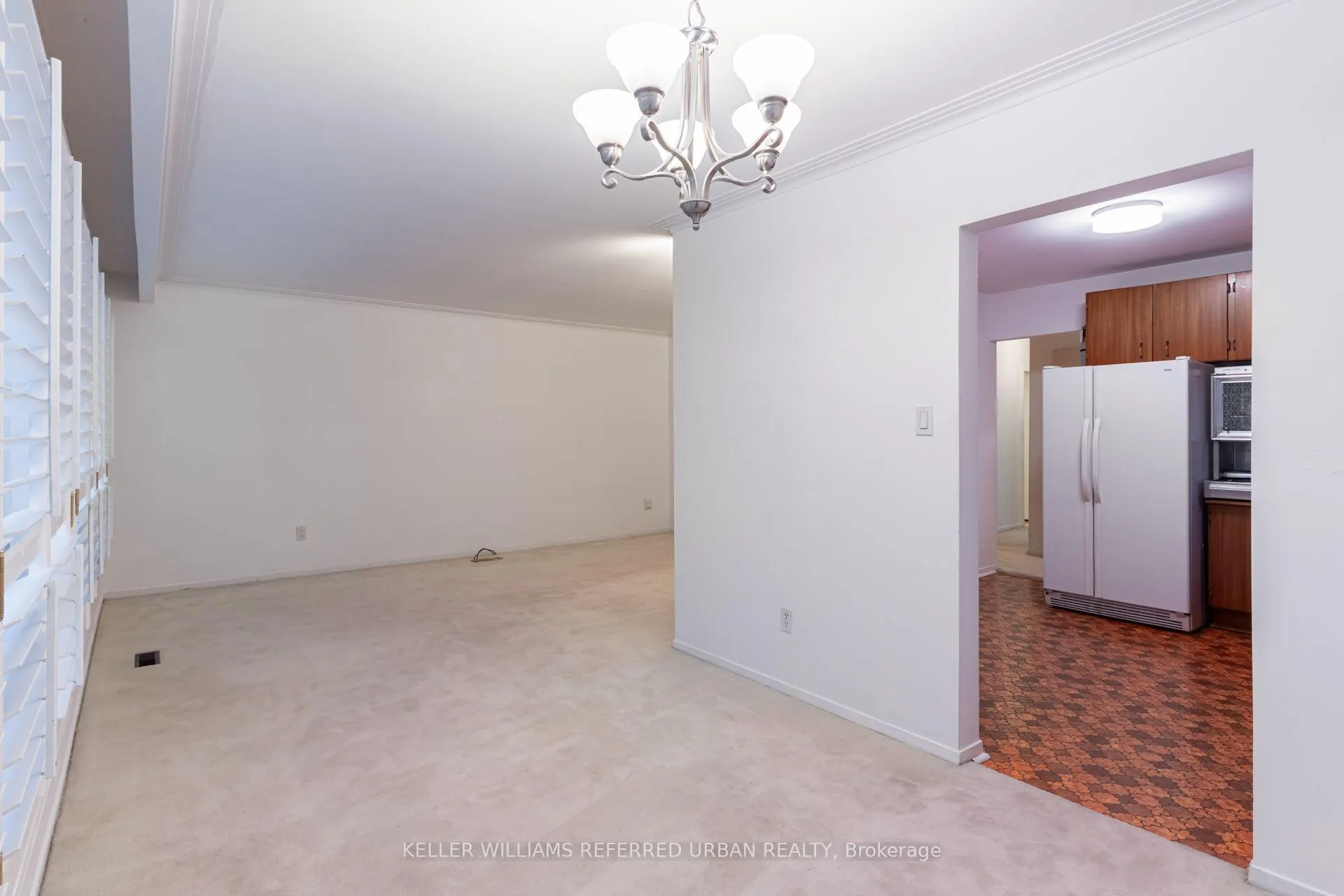 Photo 11 of 1636 Robillard Road, Mississauga, Clarkson — HOMEH