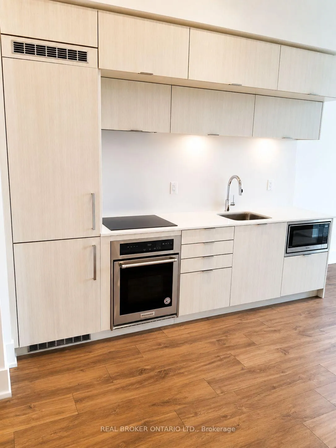 Photo 3 of Unit 421, 80 Vanauley Street, Toronto, Kensington-Chinatown — HOMEH