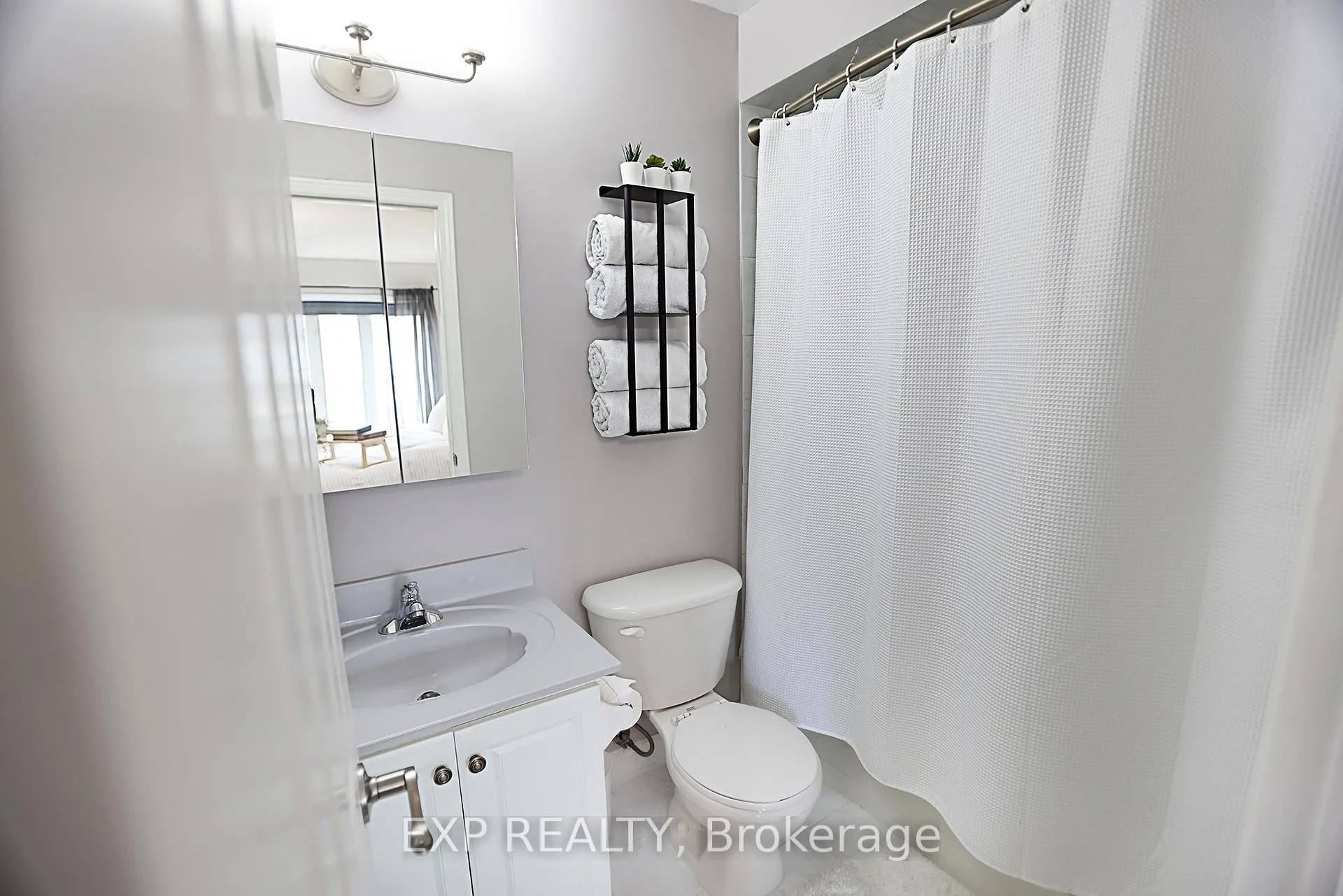 Photo 28 of 1815 Mccoy Avenue, Burlington, Uptown — HOMEH