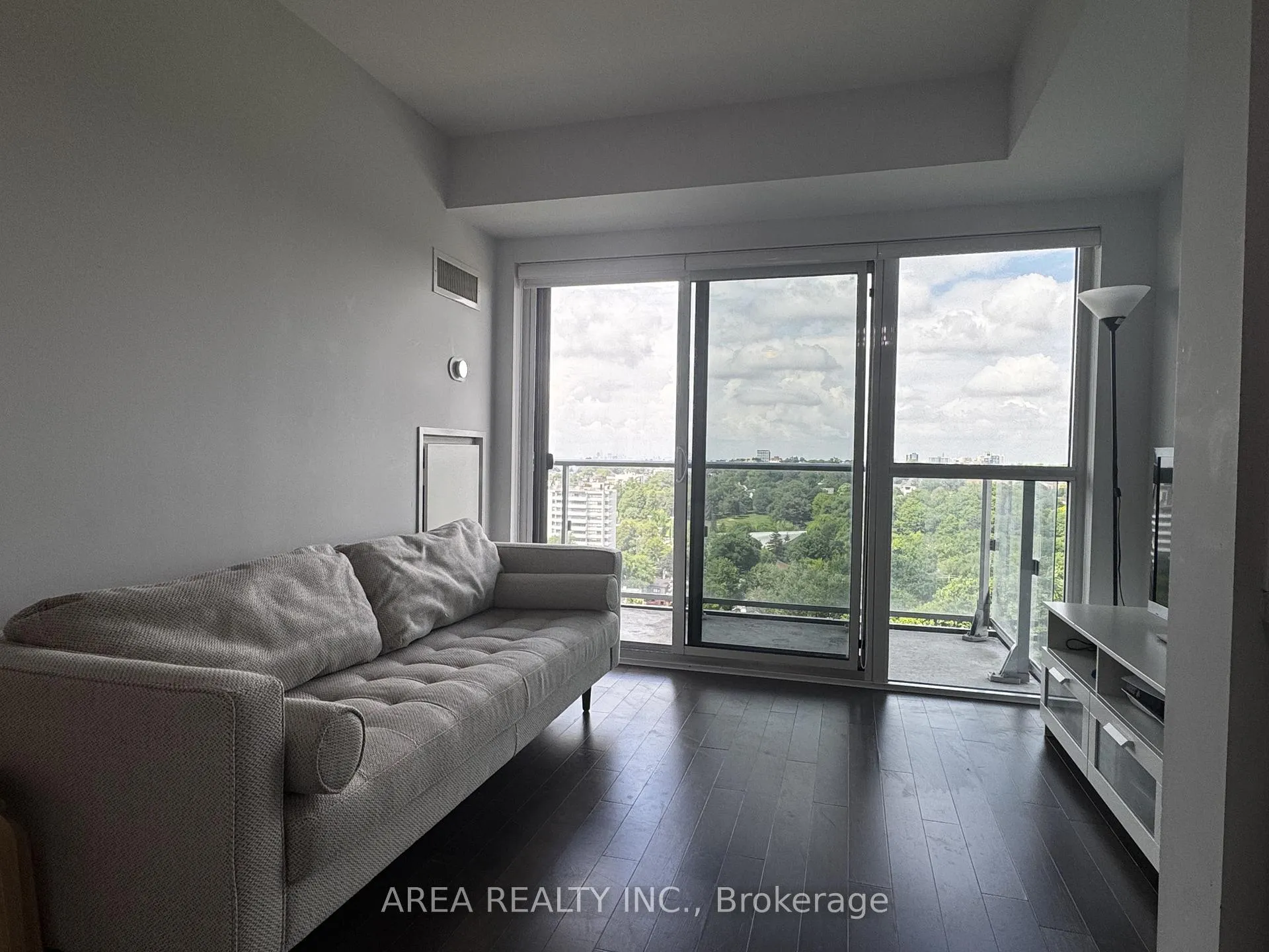 Photo 5 of Unit 1401, 58 Orchard View Boulevard, Toronto, Yonge-Eglinton — HOMEH