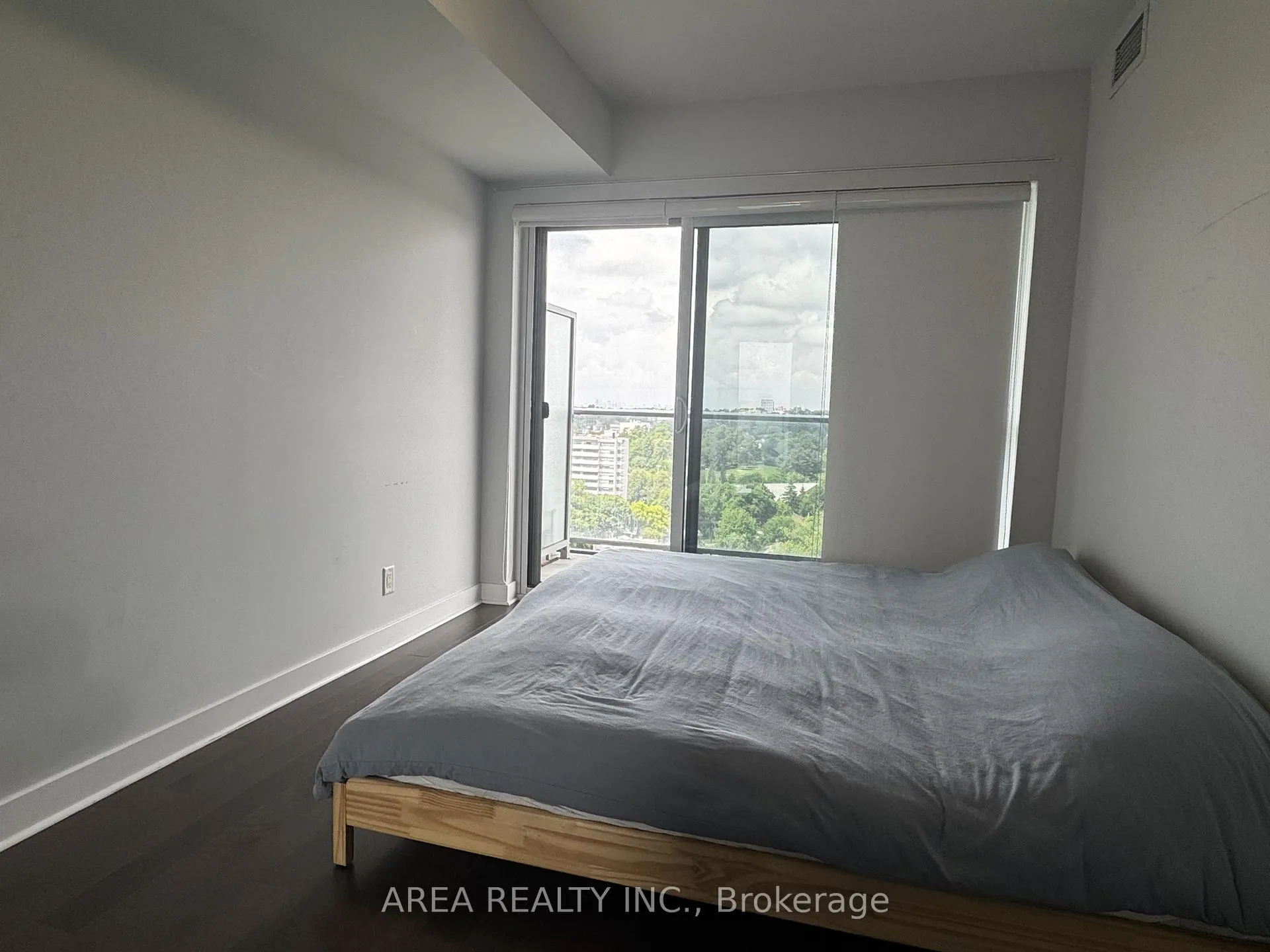 Photo 8 of Unit 1401, 58 Orchard View Boulevard, Toronto, Yonge-Eglinton — HOMEH