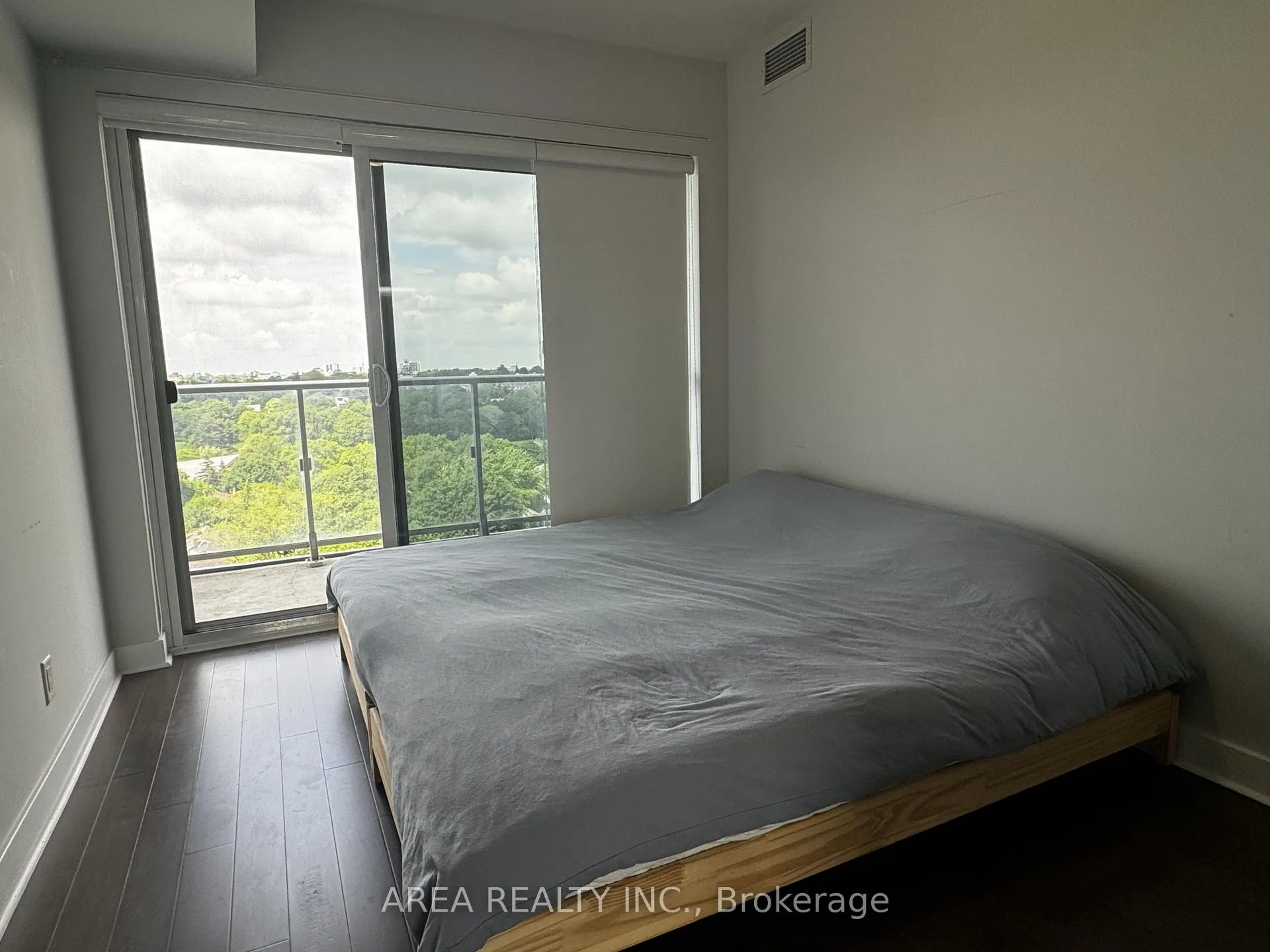 Photo 9 of Unit 1401, 58 Orchard View Boulevard, Toronto, Yonge-Eglinton — HOMEH