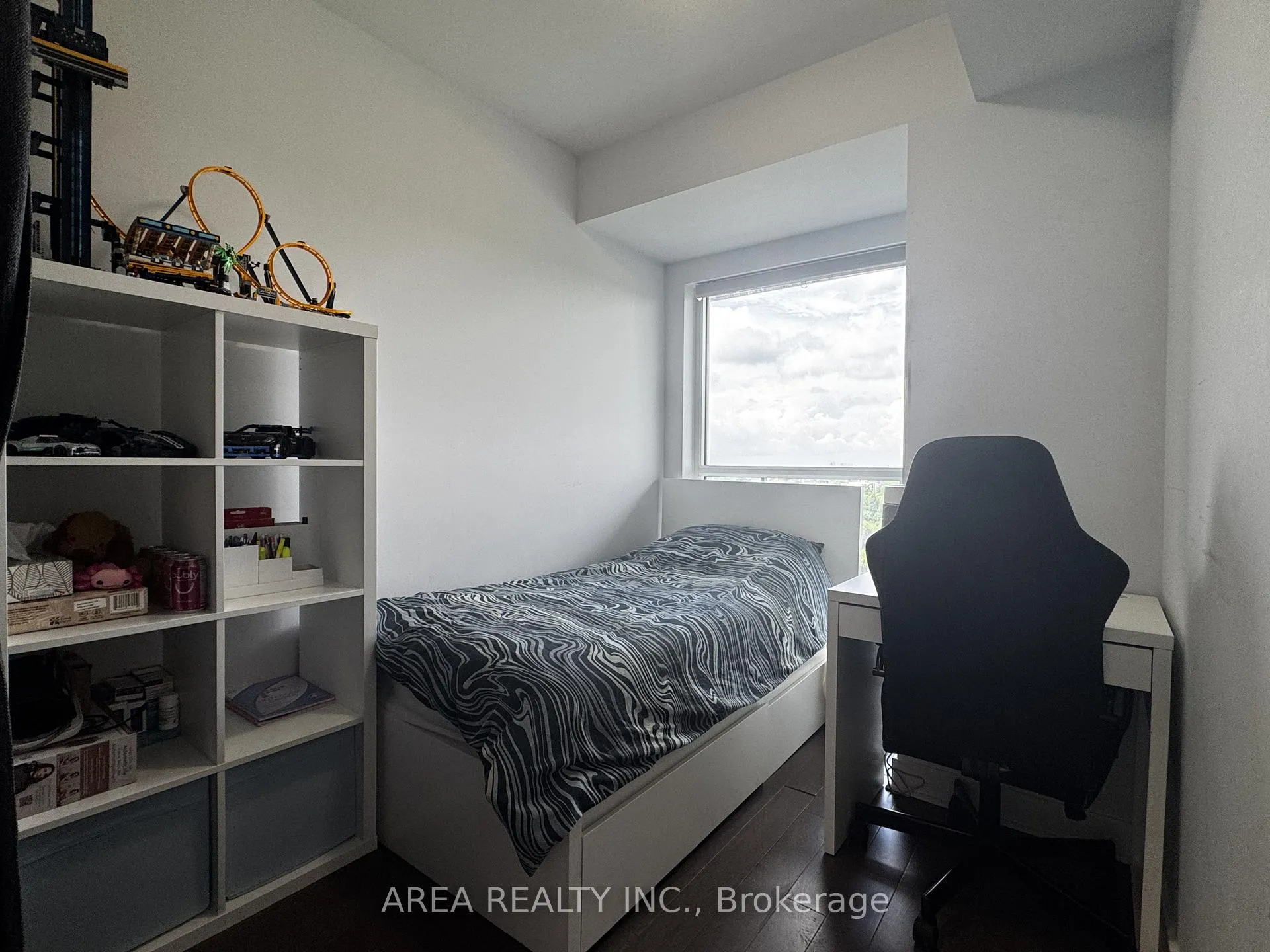 Photo 11 of Unit 1401, 58 Orchard View Boulevard, Toronto, Yonge-Eglinton — HOMEH