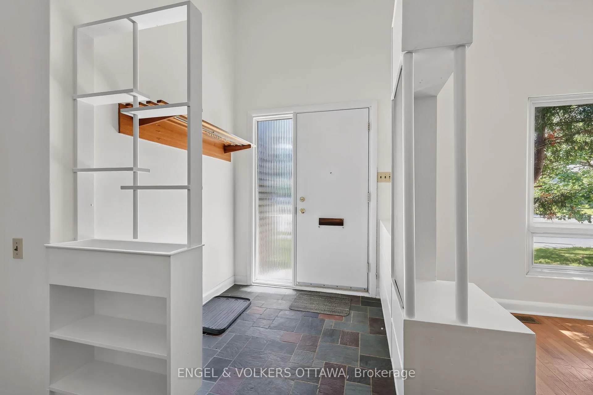 Photo 3 of 1363 Heron Road, Ottawa, Alta Vista — HOMEH
