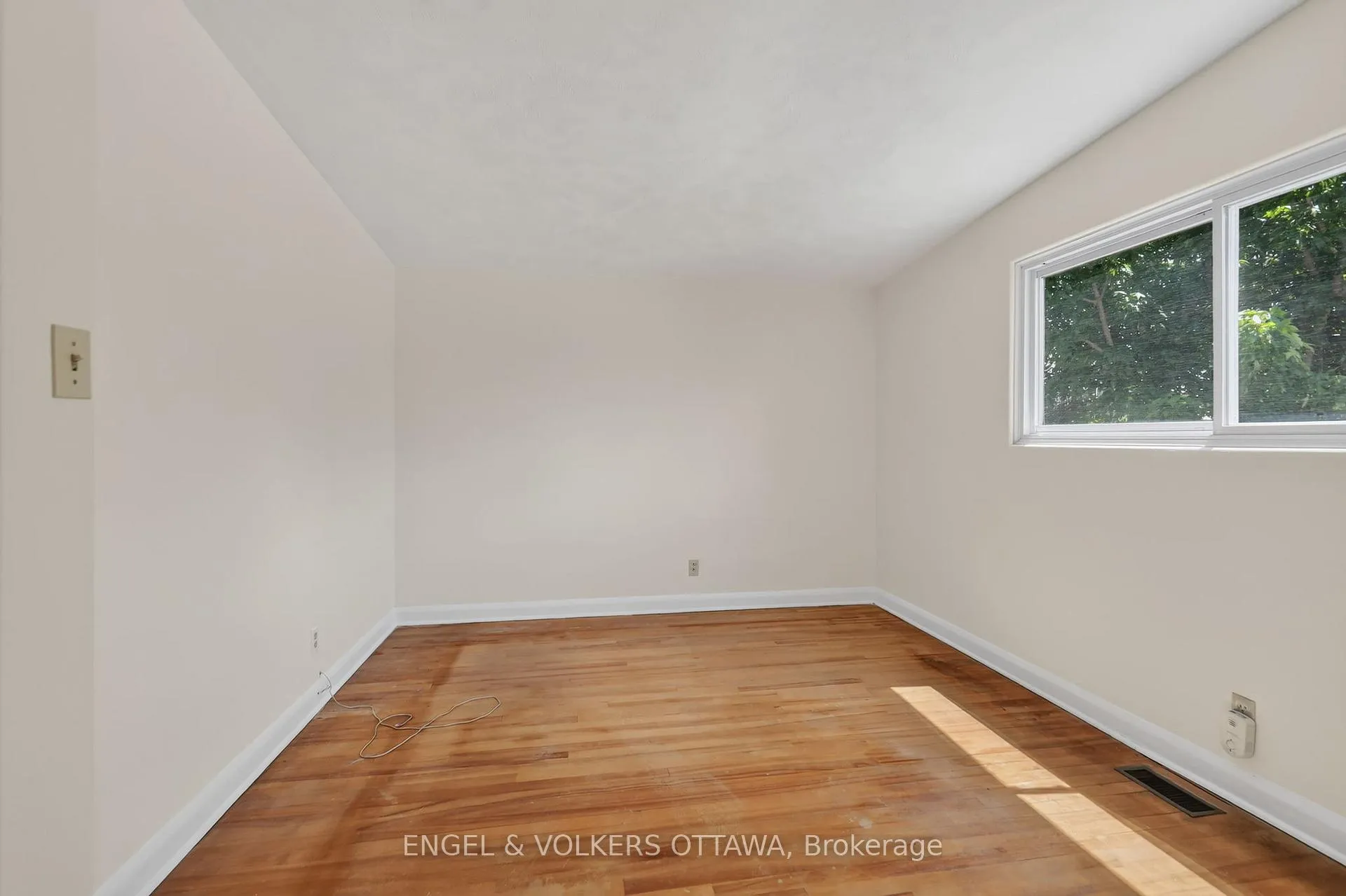 Photo 16 of 1363 Heron Road, Ottawa, Alta Vista — HOMEH