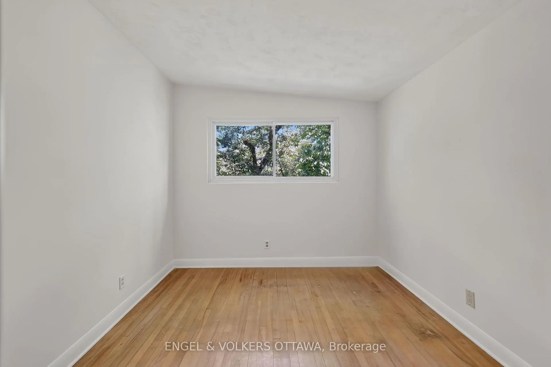 Photo 17 of 1363 Heron Road, Ottawa, Alta Vista — HOMEH