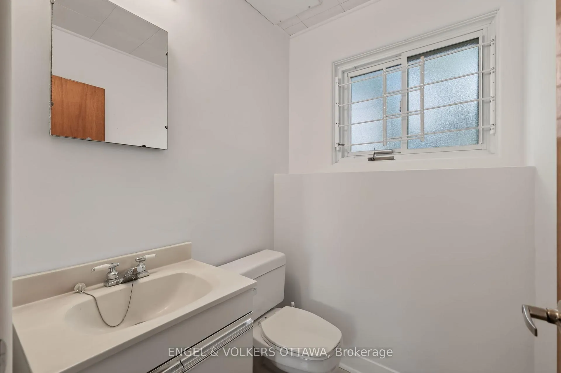 Photo 25 of 1363 Heron Road, Ottawa, Alta Vista — HOMEH