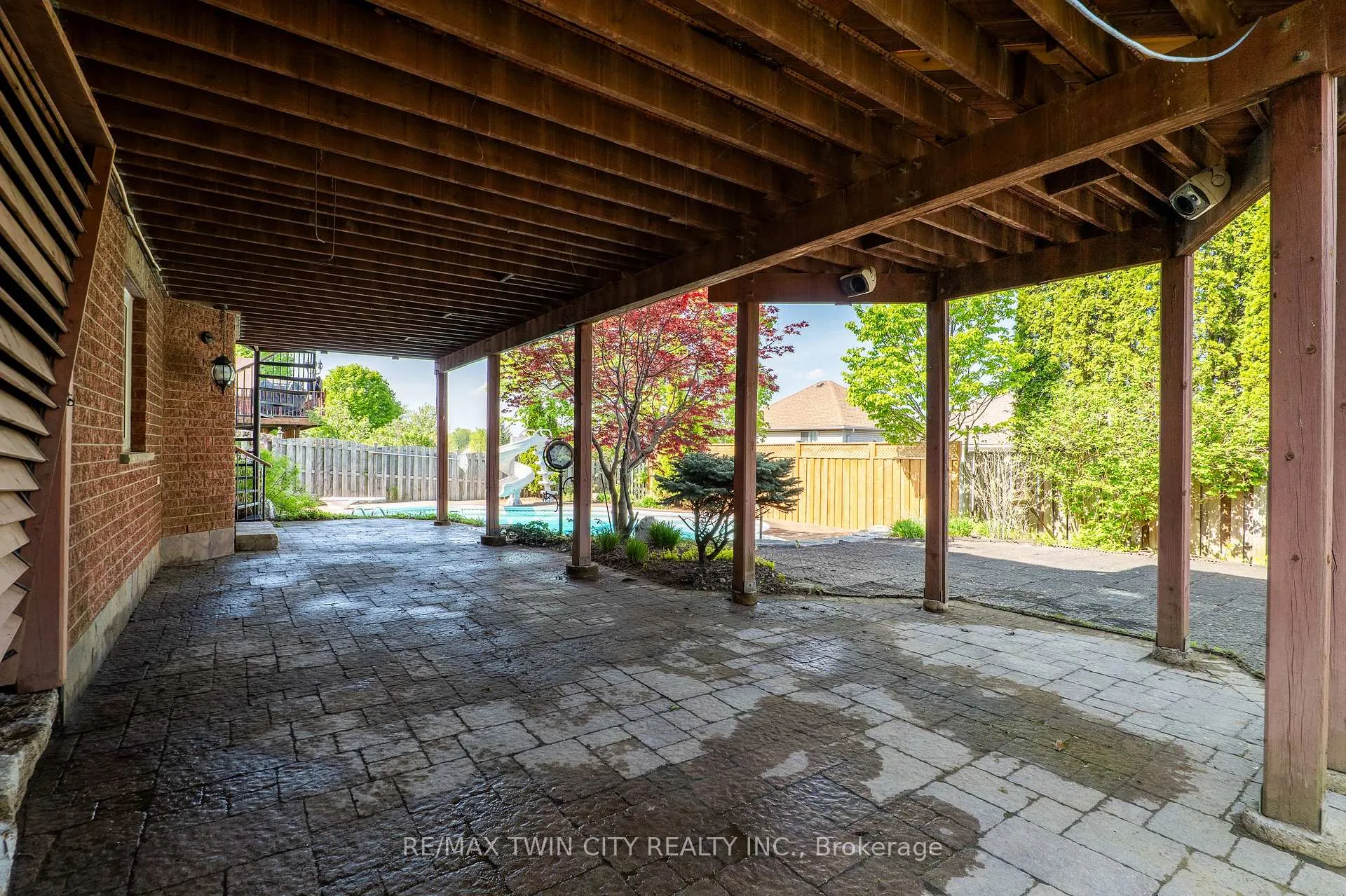 Photo 43 of 314 Old Chicopee Trail, Kitchener, Idlewood — HOMEH