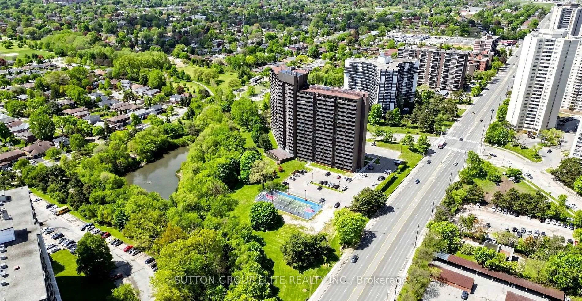 Photo 3 of Unit 1110, 11 Wincott Drive, Etobicoke, Kingsview Village-The Westway — HOMEH