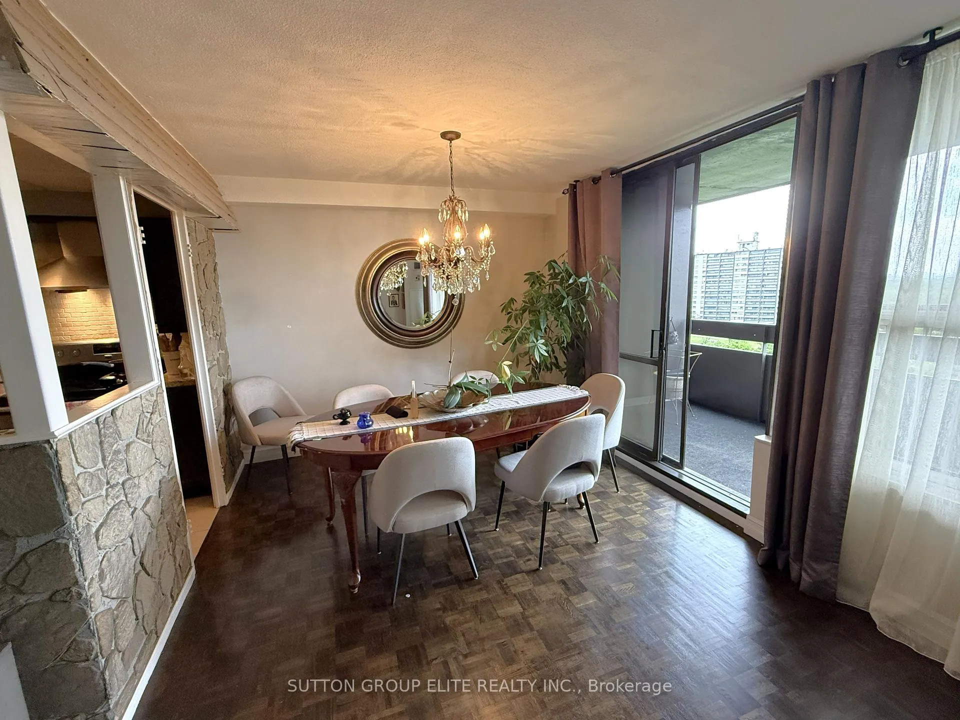 Photo 8 of Unit 1110, 11 Wincott Drive, Etobicoke, Kingsview Village-The Westway — HOMEH