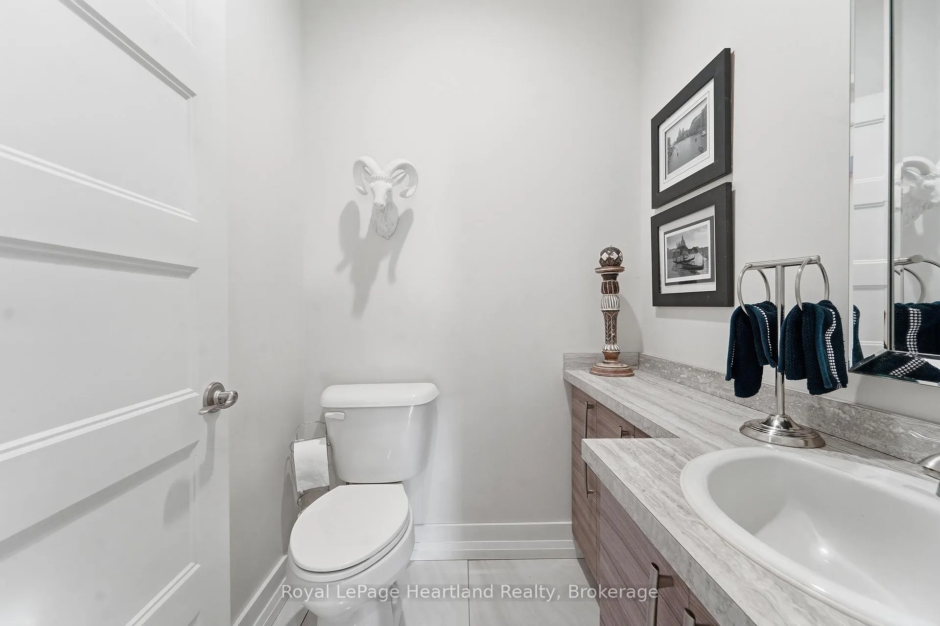 Photo 15 of 305 Mary Street, Central Huron, Clinton — HOMEH