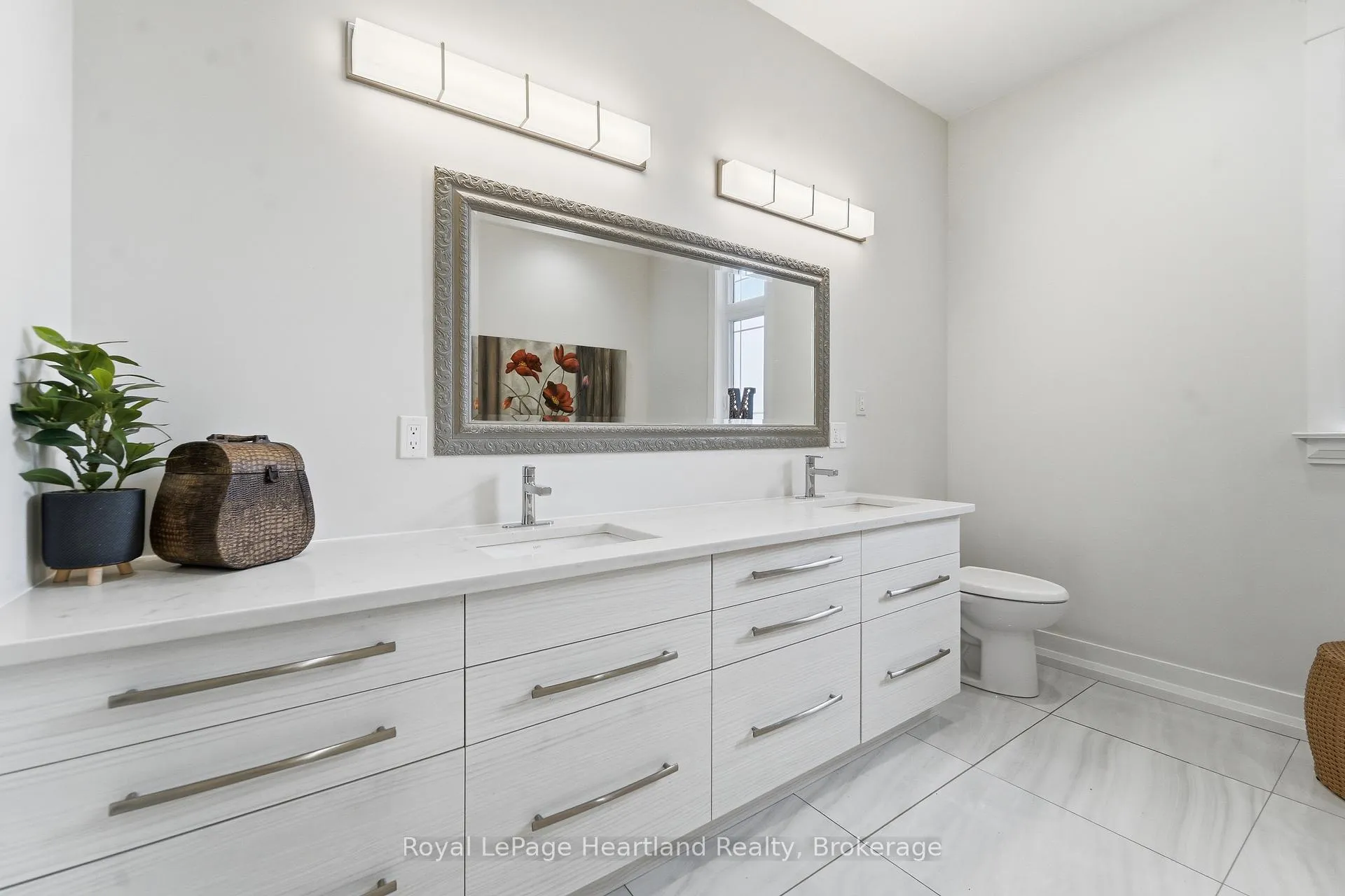 Photo 24 of 305 Mary Street, Central Huron, Clinton — HOMEH