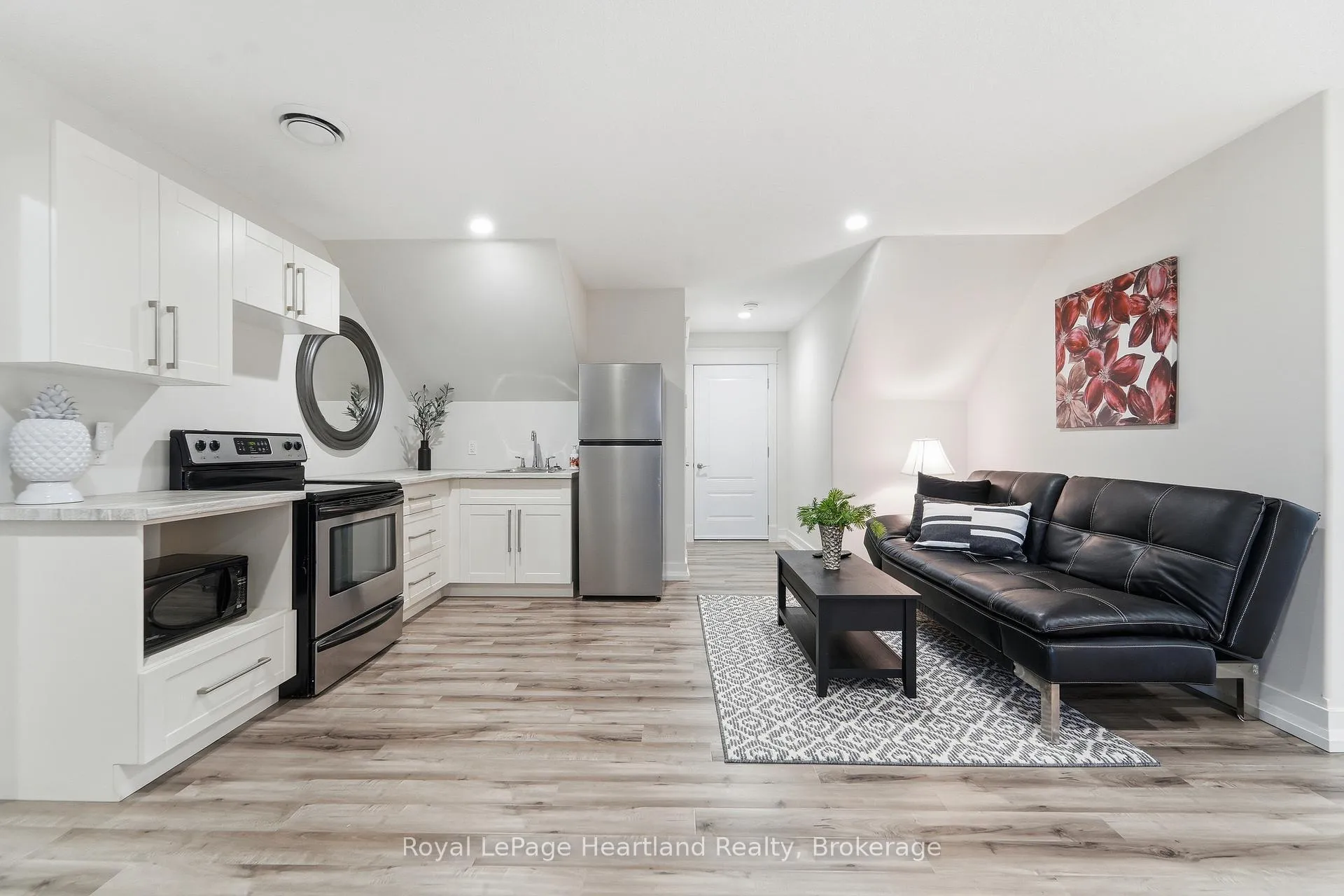 Photo 33 of 305 Mary Street, Central Huron, Clinton — HOMEH