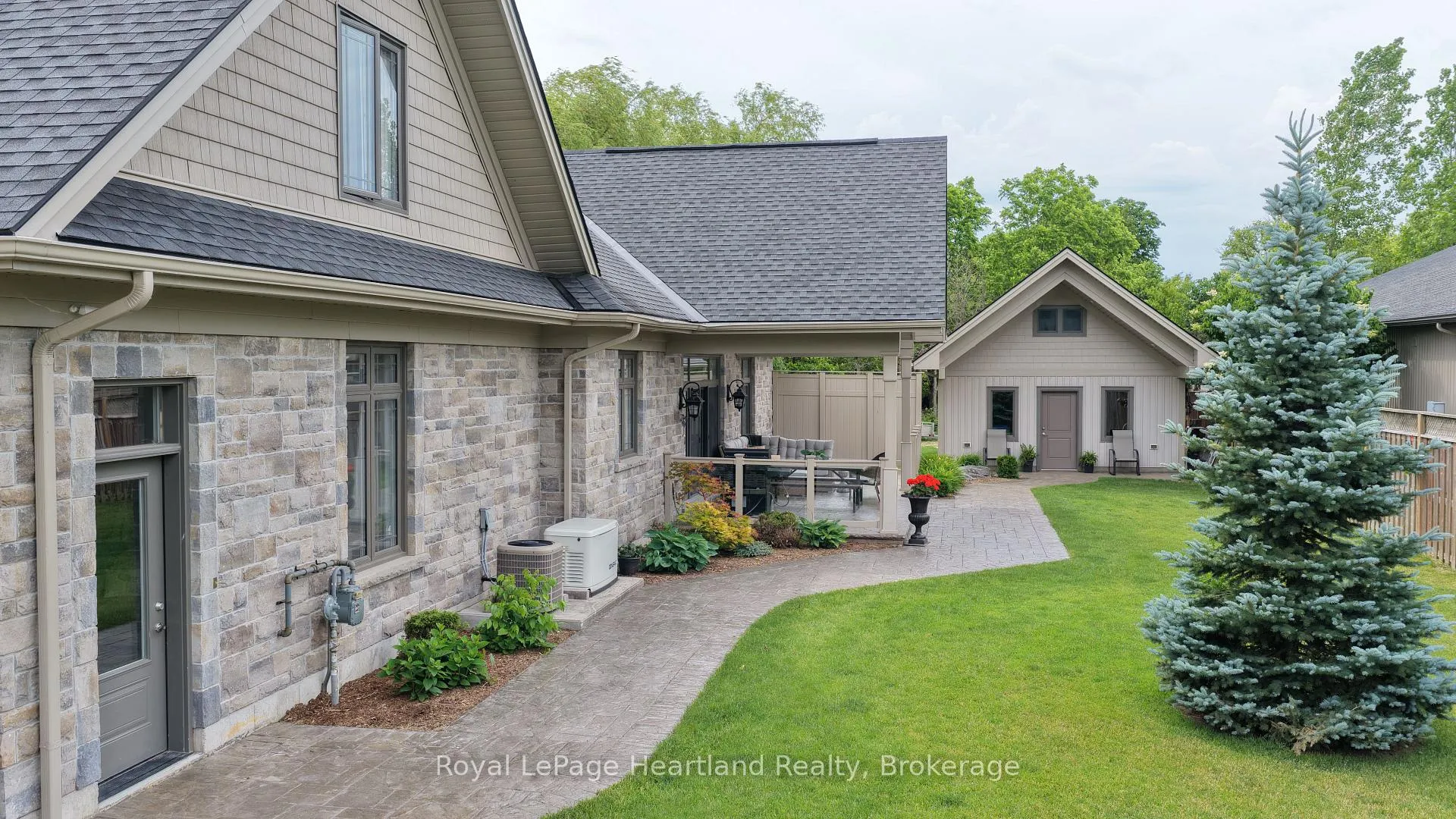 Photo 39 of 305 Mary Street, Central Huron, Clinton — HOMEH