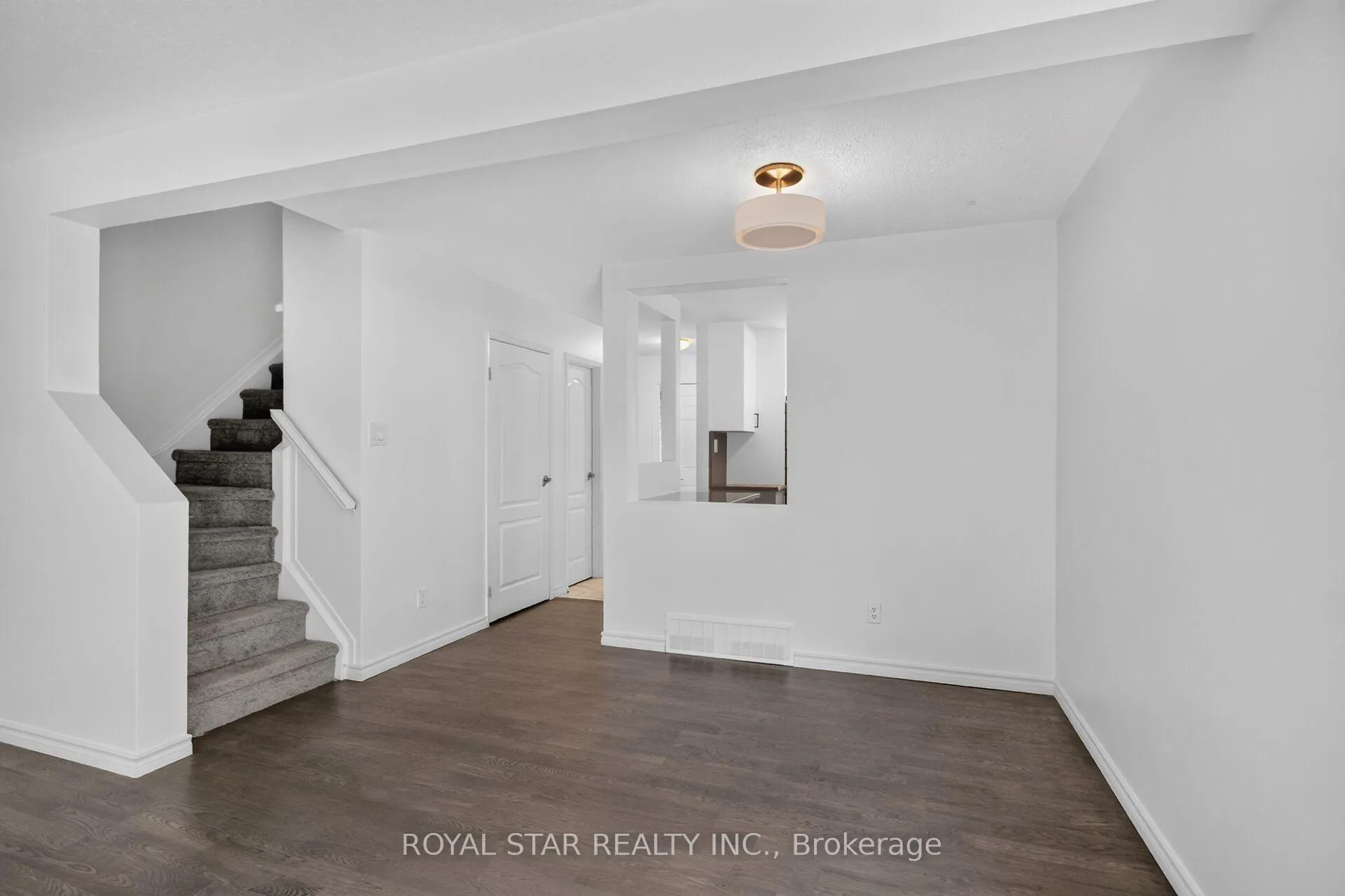 Photo 9 of 2705 Pimlico Crescent, Ottawa, Emerald Woods/Sawmill Creek — HOMEH