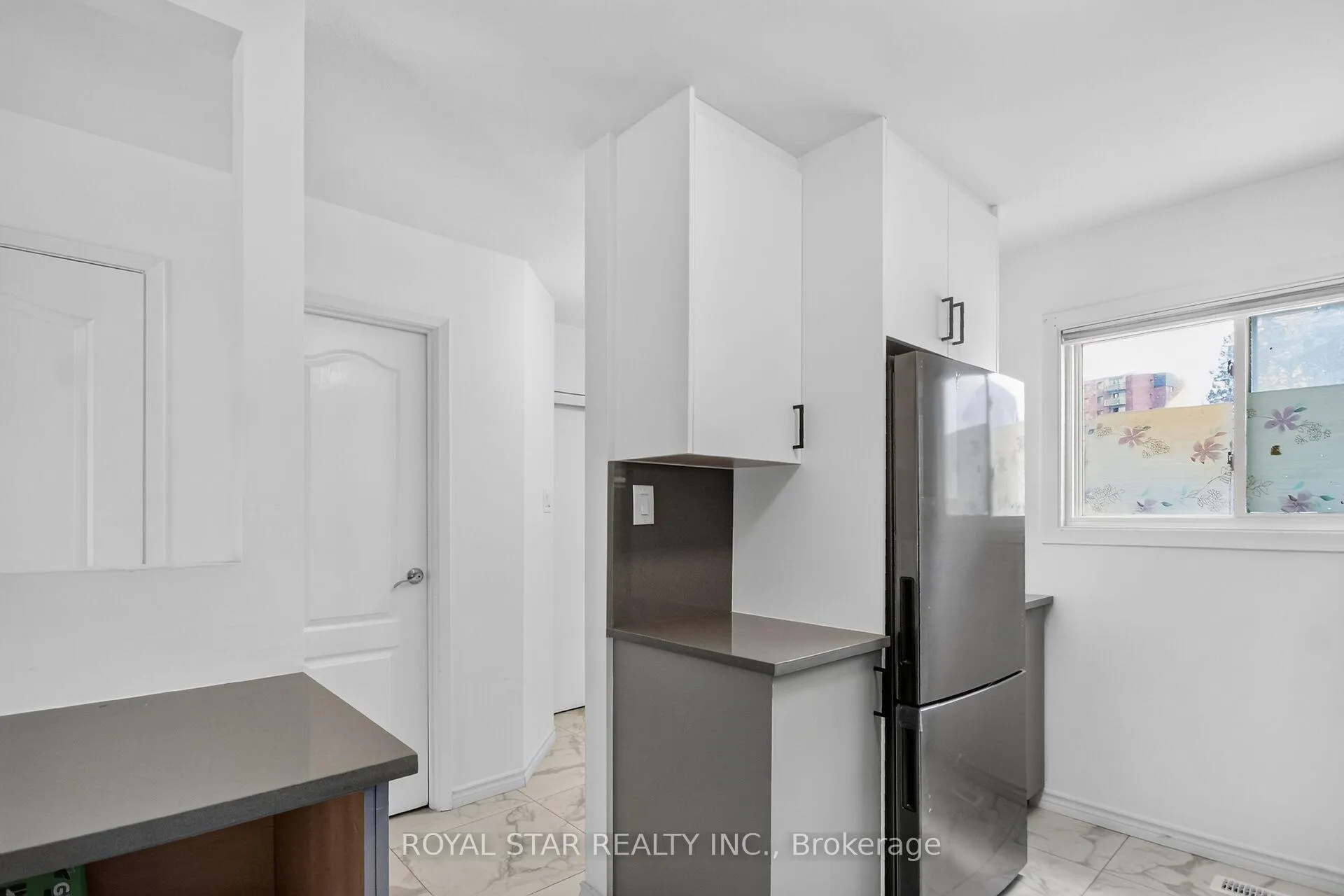 Photo 12 of 2705 Pimlico Crescent, Ottawa, Emerald Woods/Sawmill Creek — HOMEH
