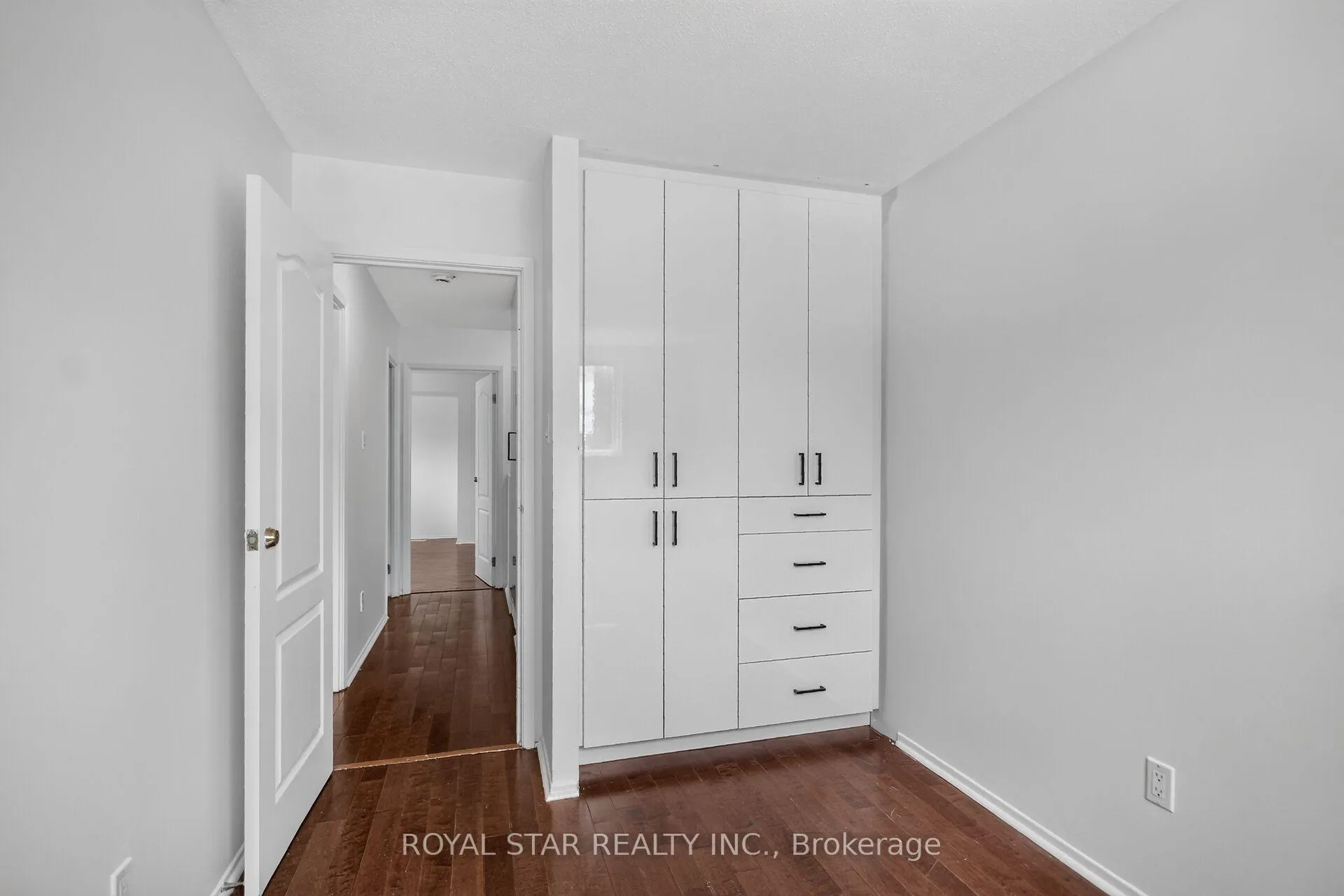Photo 20 of 2705 Pimlico Crescent, Ottawa, Emerald Woods/Sawmill Creek — HOMEH