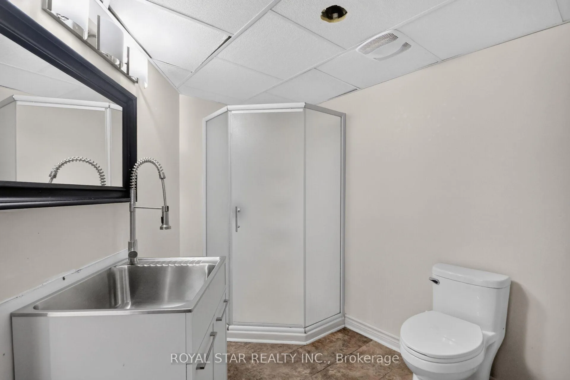 Photo 34 of 2705 Pimlico Crescent, Ottawa, Emerald Woods/Sawmill Creek — HOMEH