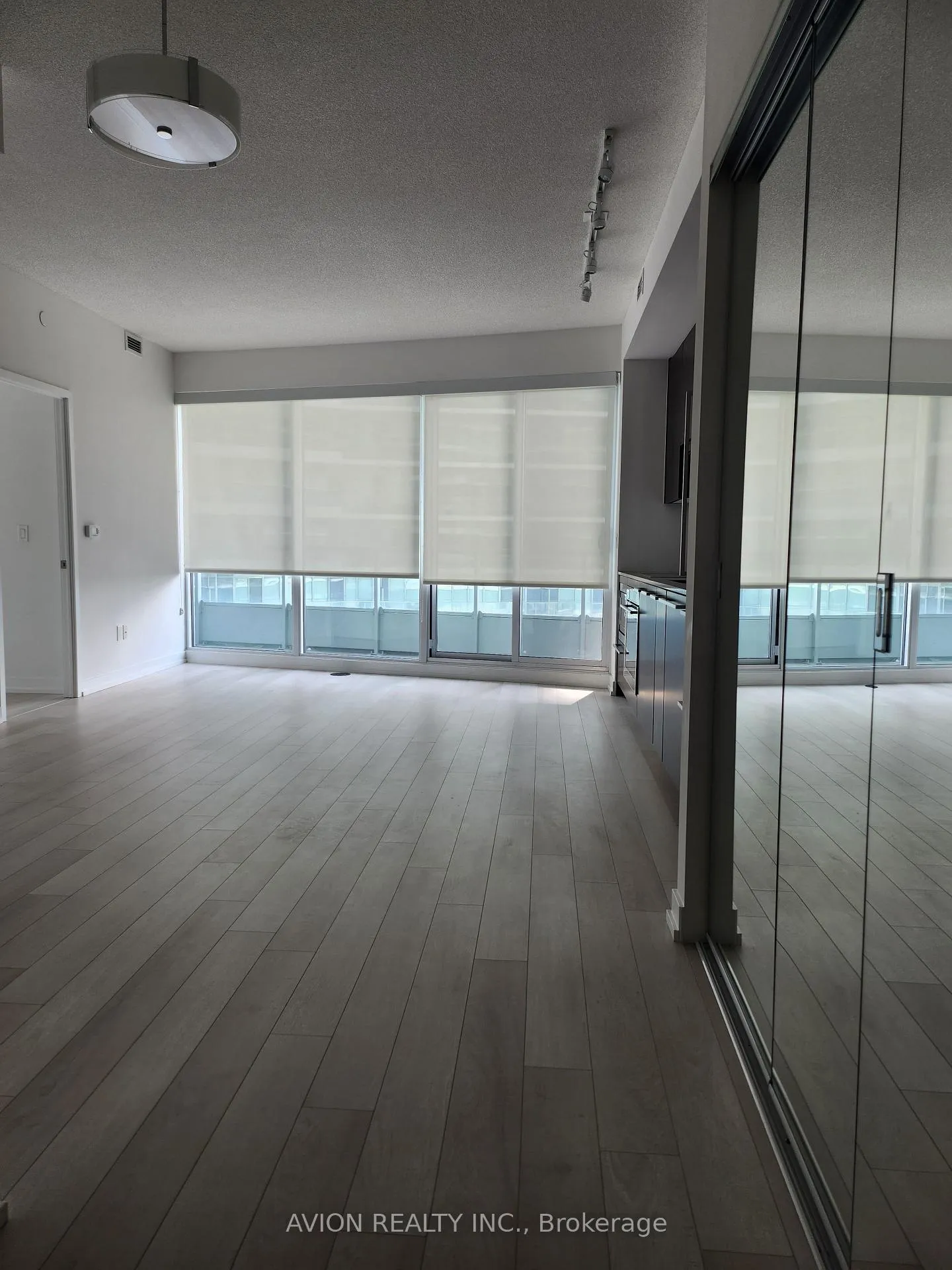 Photo 2 of Unit 1205, 115 Mcmahon Drive, North York, Bayview Village — HOMEH