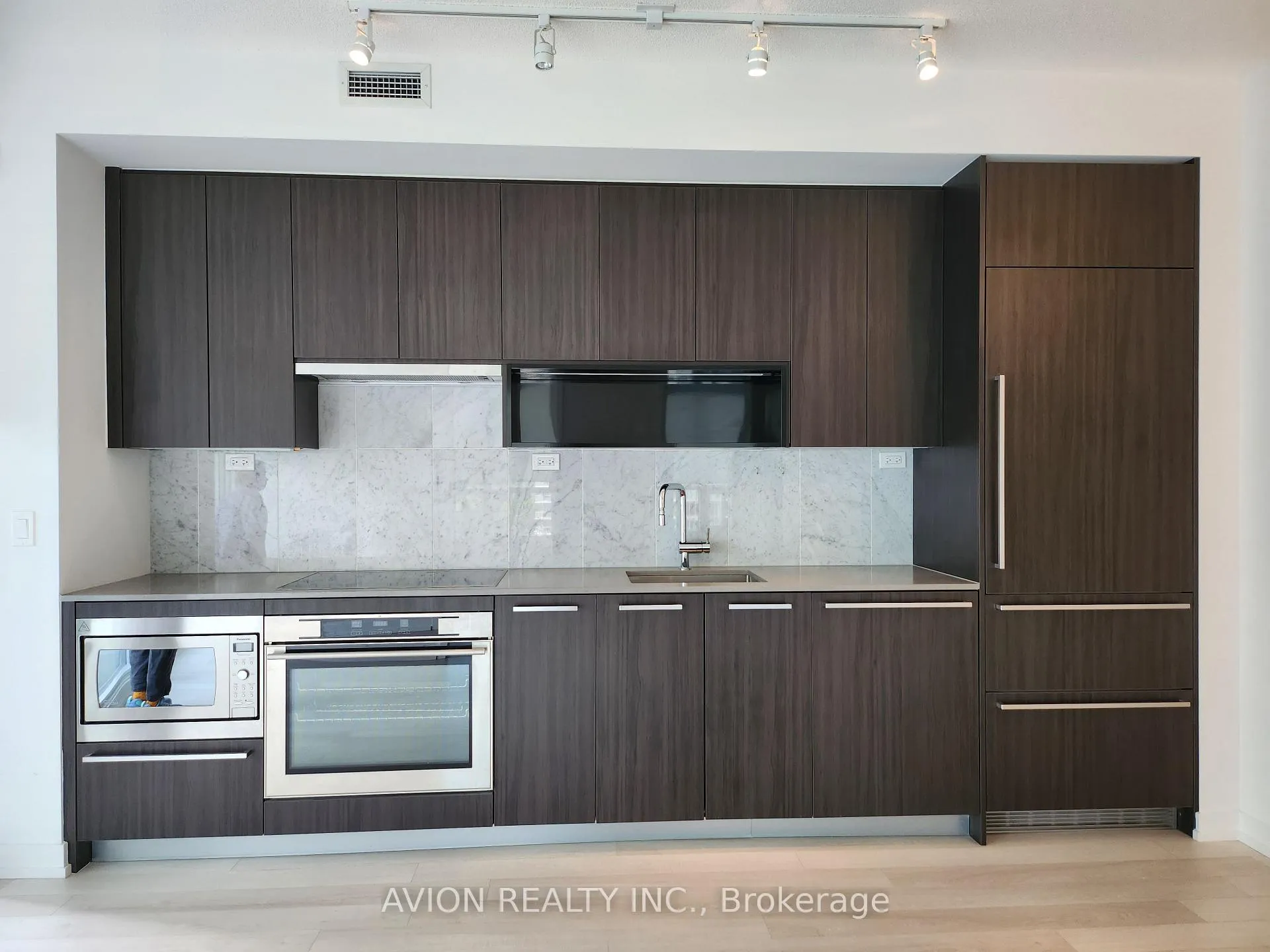 Photo 3 of Unit 1205, 115 Mcmahon Drive, North York, Bayview Village — HOMEH