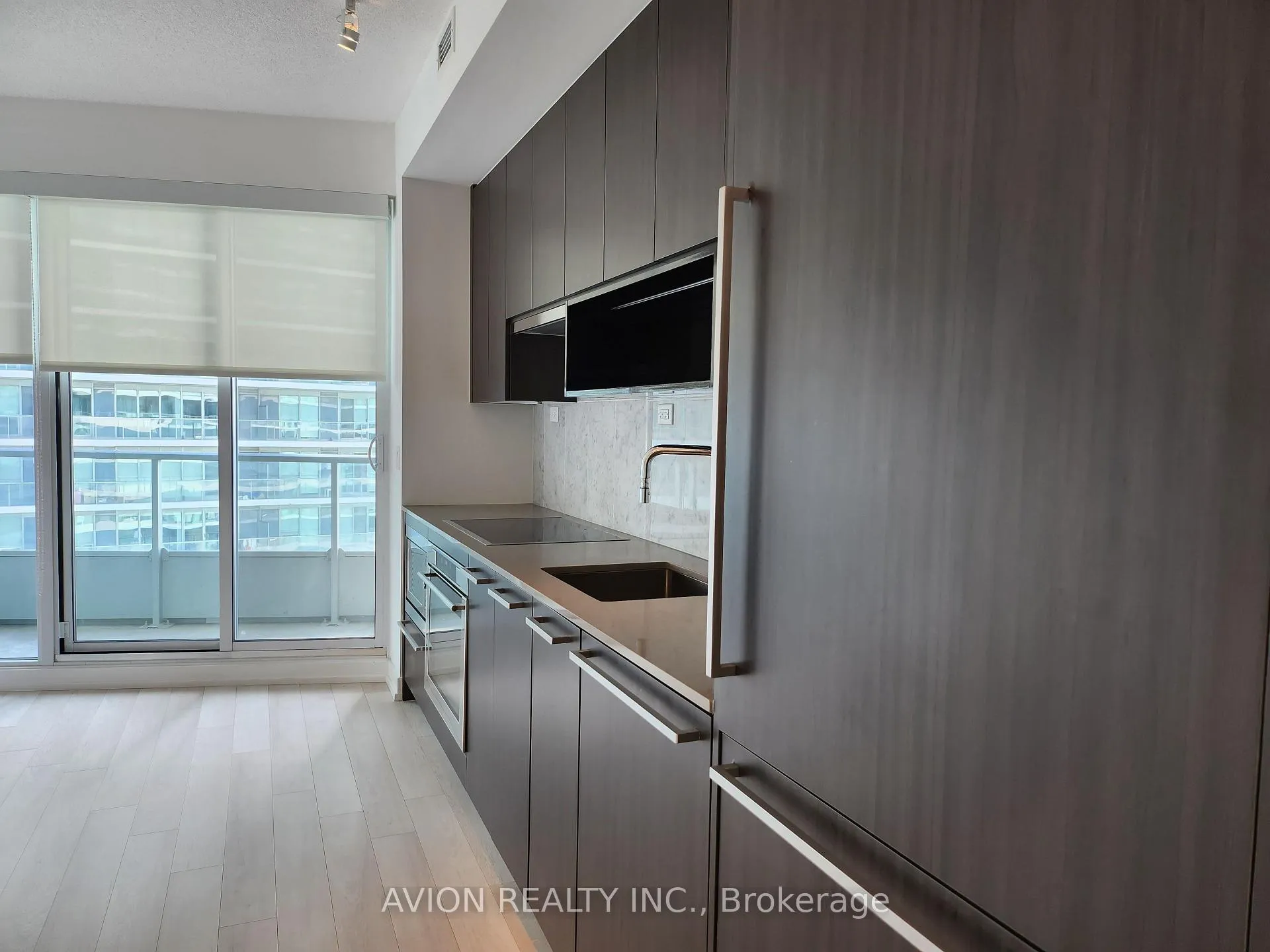 Photo 5 of Unit 1205, 115 Mcmahon Drive, North York, Bayview Village — HOMEH