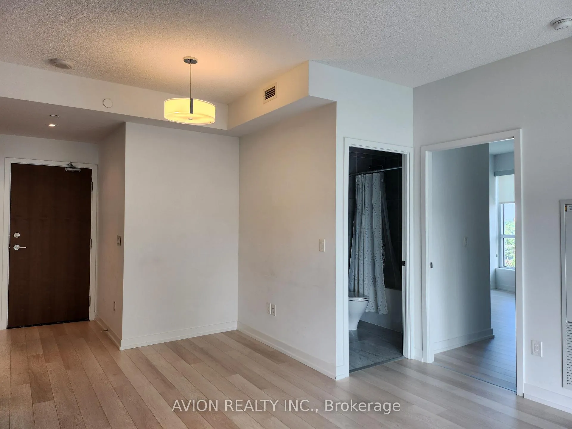 Photo 6 of Unit 1205, 115 Mcmahon Drive, North York, Bayview Village — HOMEH