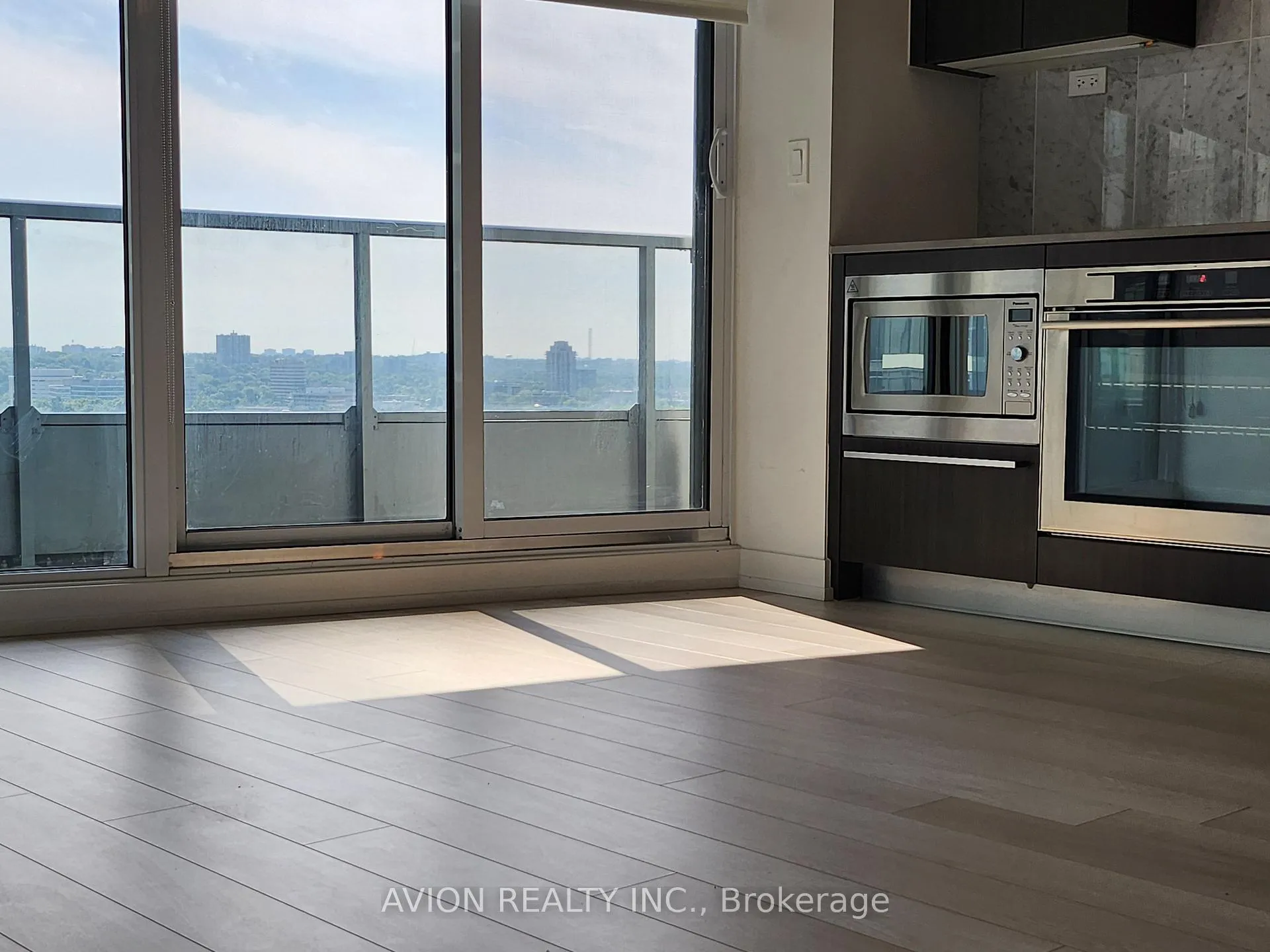 Photo 7 of Unit 1205, 115 Mcmahon Drive, North York, Bayview Village — HOMEH