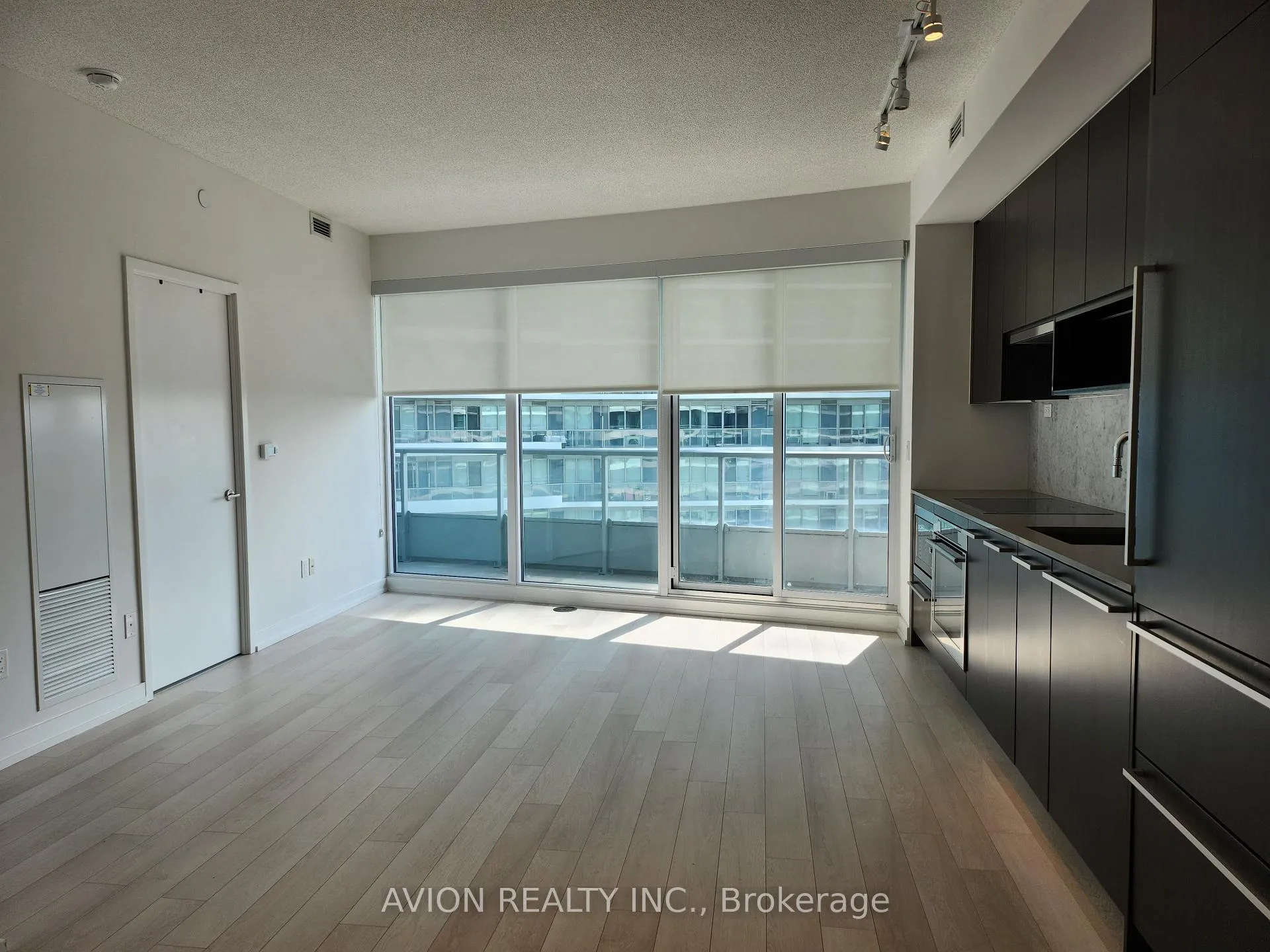 Photo 9 of Unit 1205, 115 Mcmahon Drive, North York, Bayview Village — HOMEH