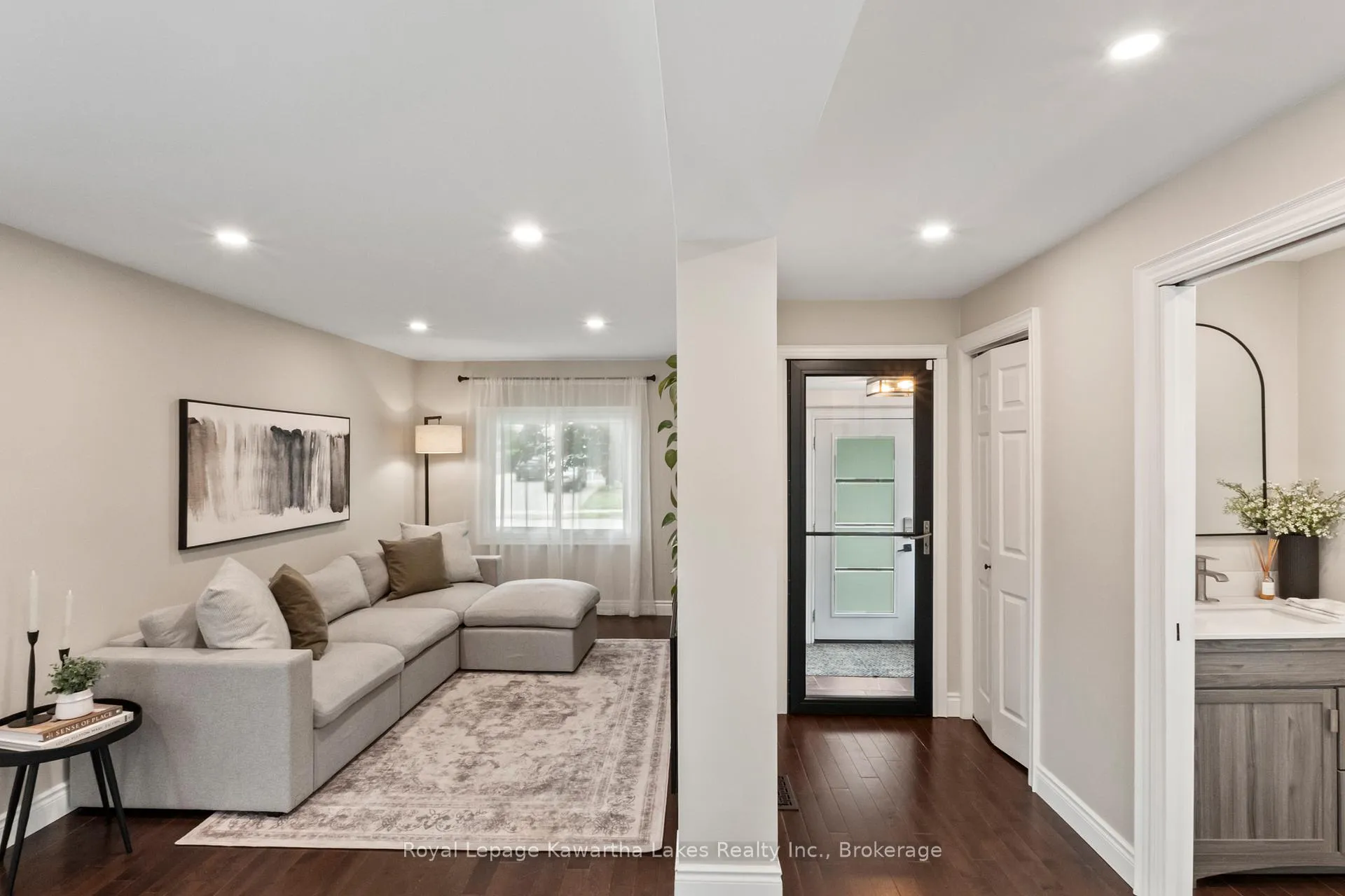 Photo 7 of 32 Simcoe Street, Kawartha Lakes, Lindsay — HOMEH